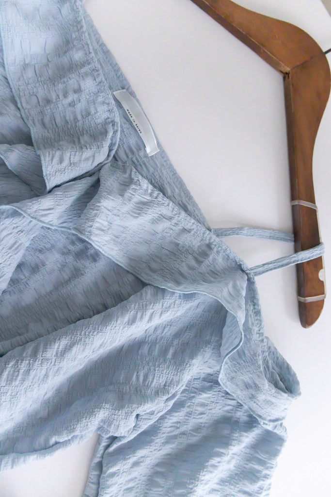 Ruffle Lady 荷葉邊仙氣短帶露肩上衣 ,Blouse/ BU8962 (lightblue sold out)