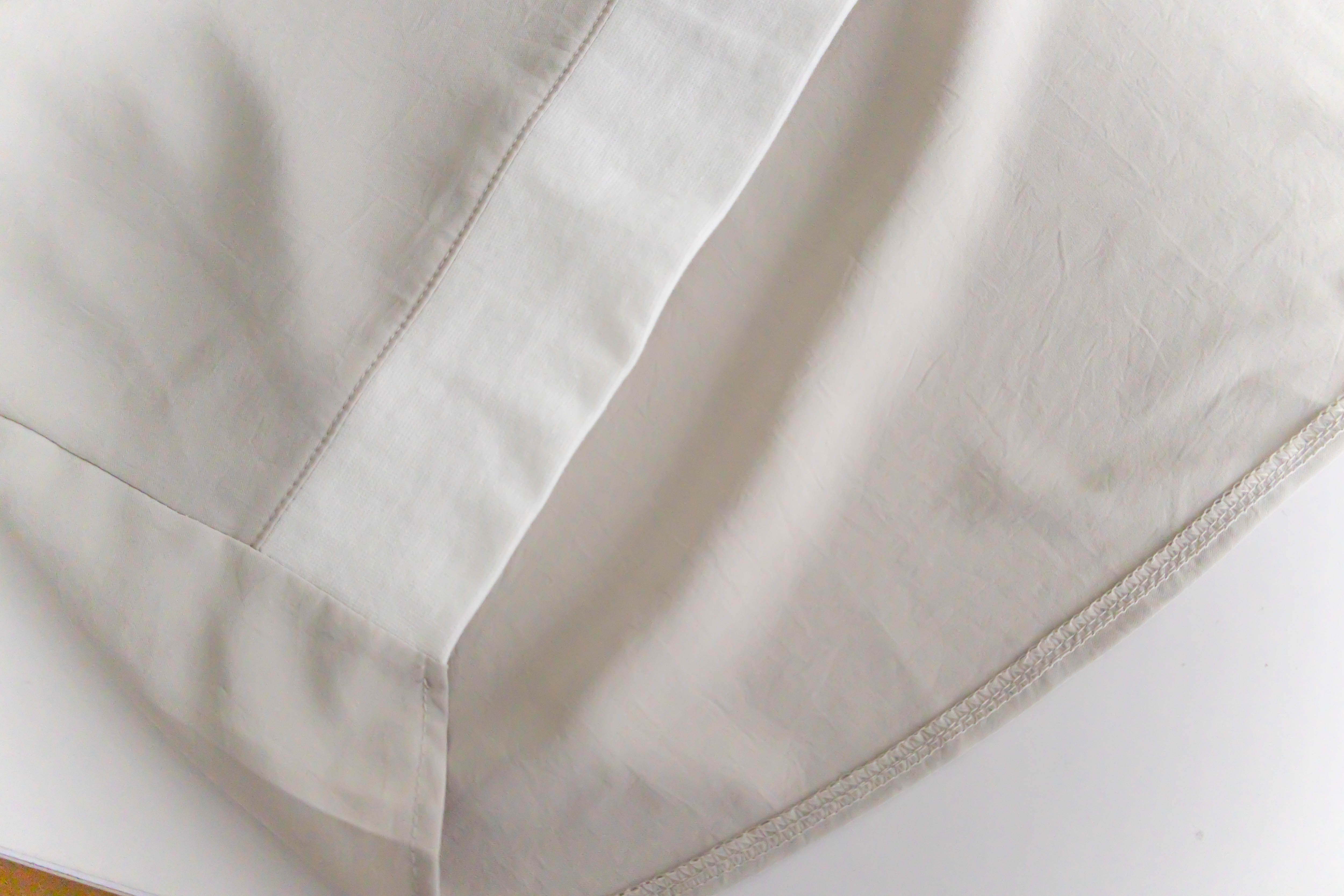 Chiffon SweaterShirt 雙拼色不規則設計雪紡衛衣, Blouse/ TP8890 (beige sold out)