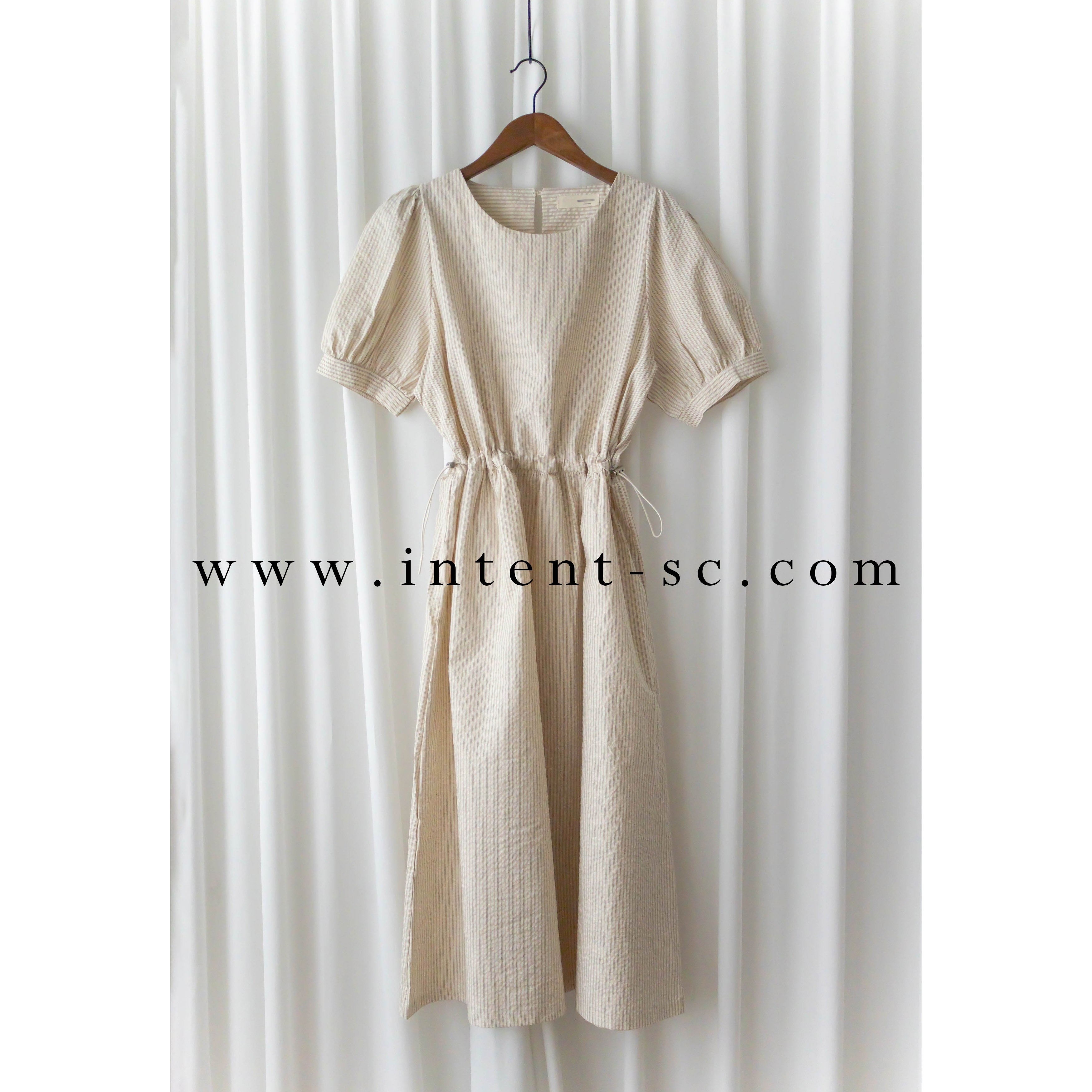 Beige Stripe 杏色淺條紋溫柔感修腰連身裙, Dress/ DS9315
