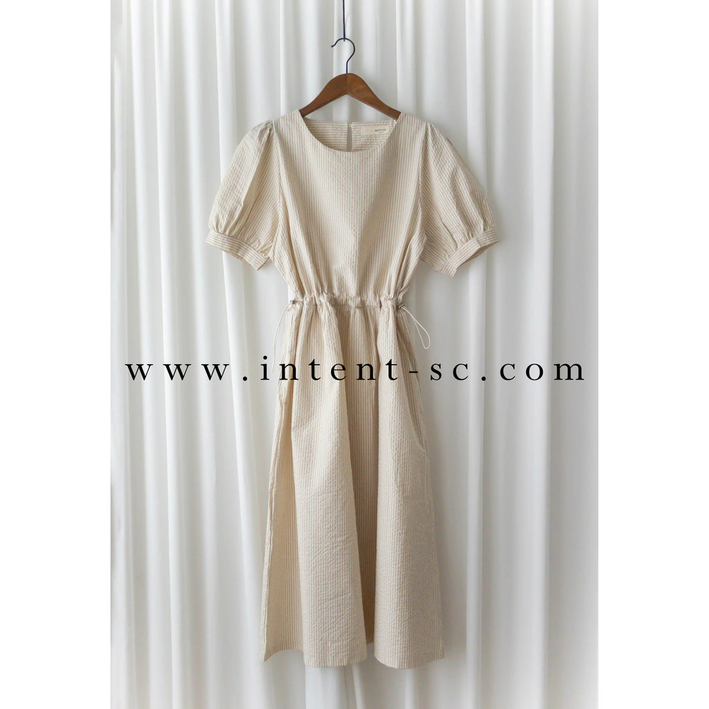 Beige Stripe 杏色淺條紋溫柔感修腰連身裙, Dress/ DS9315