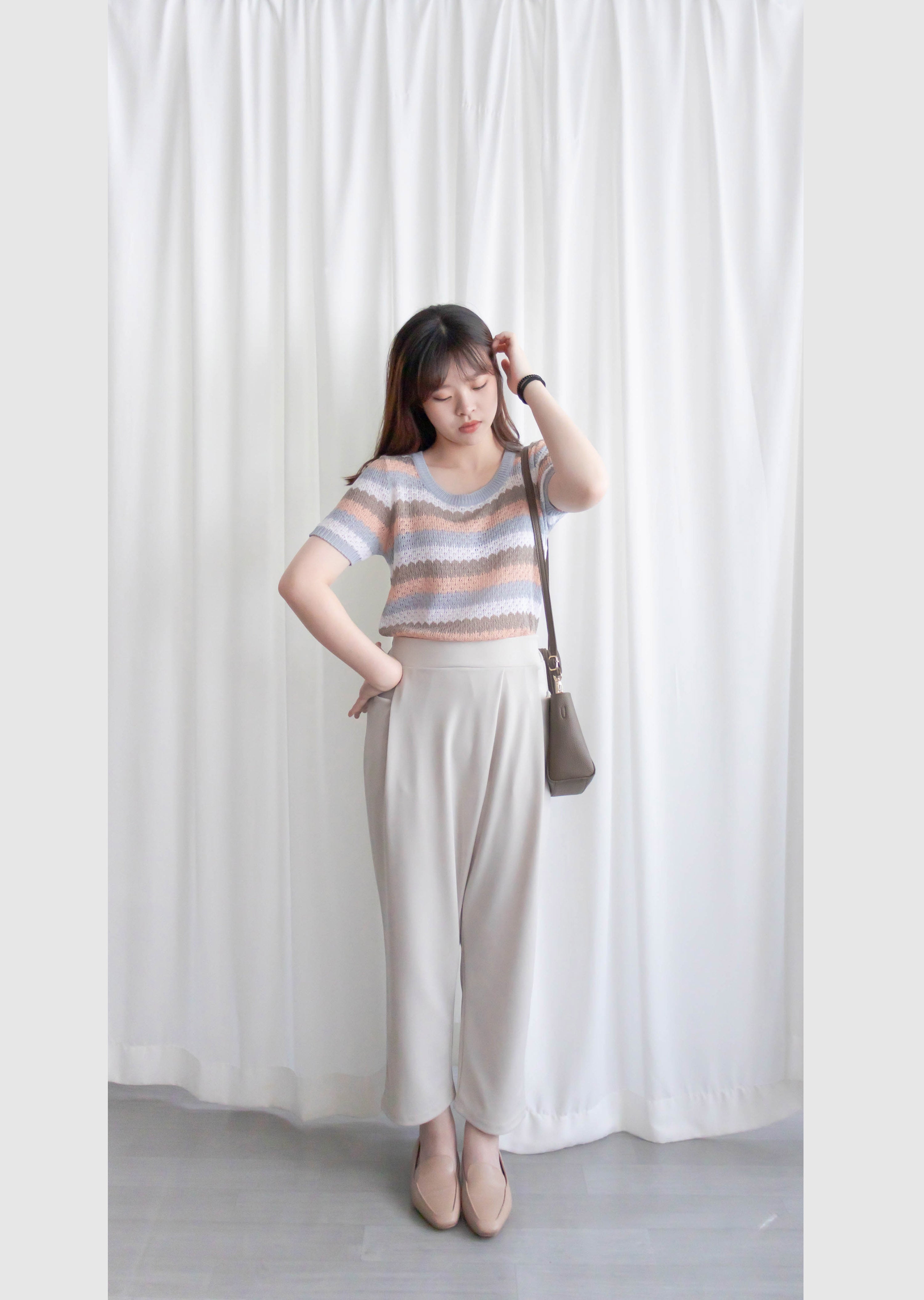 Wavy Flower 大圓領彩色花邊織紋彈性上衣, Top / TP8861 (light blue sold out)