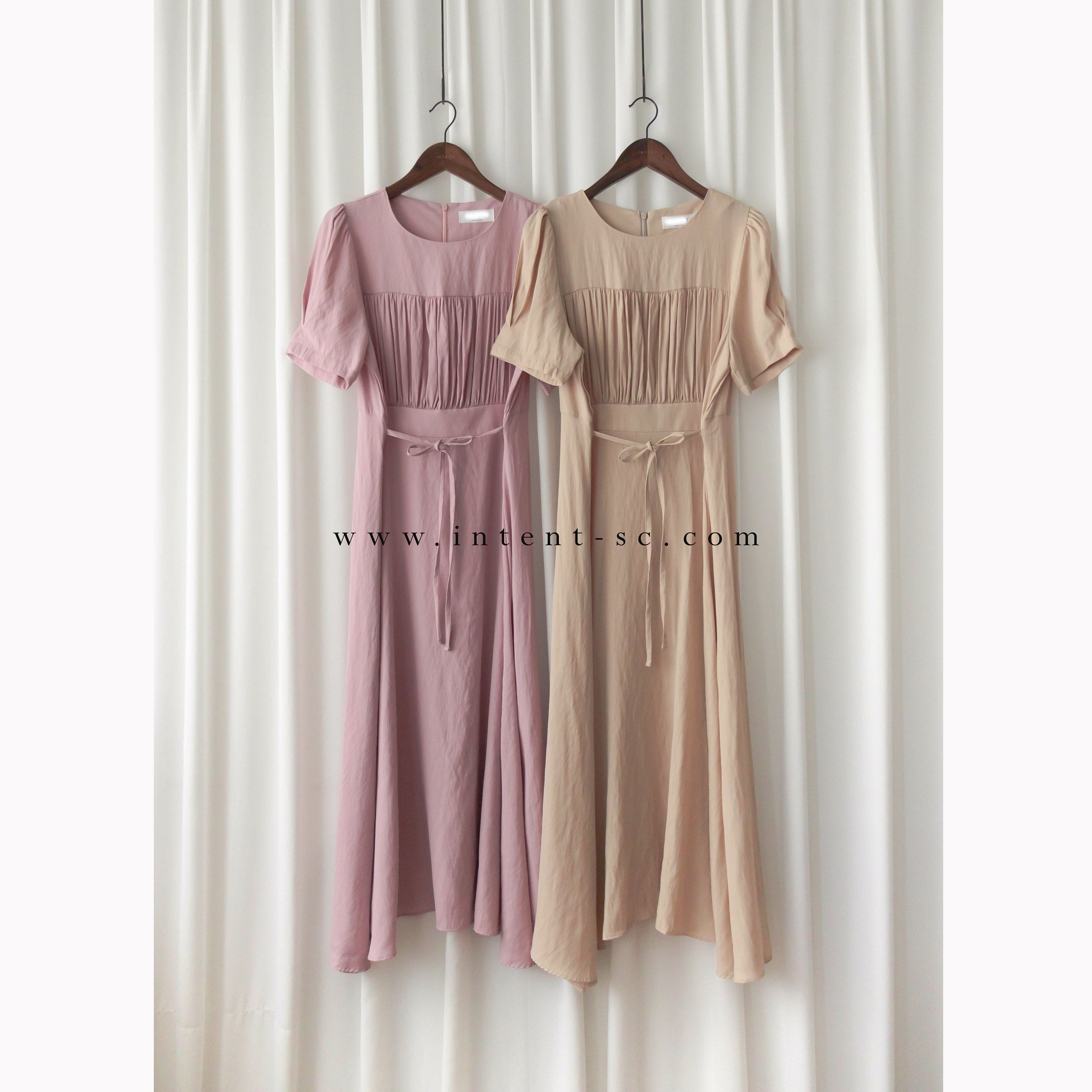 Romantic Elegance 皺褶衣身顯瘦腰封搖曳裙擺連身裙, Dress/ DS9293 (pink sold ould)