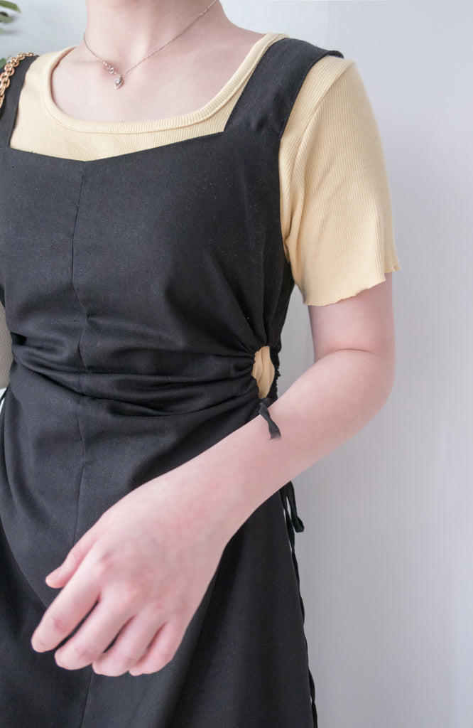 Side Knot 左右鏤空束帶修腰背心裙, Dress/ DS9230