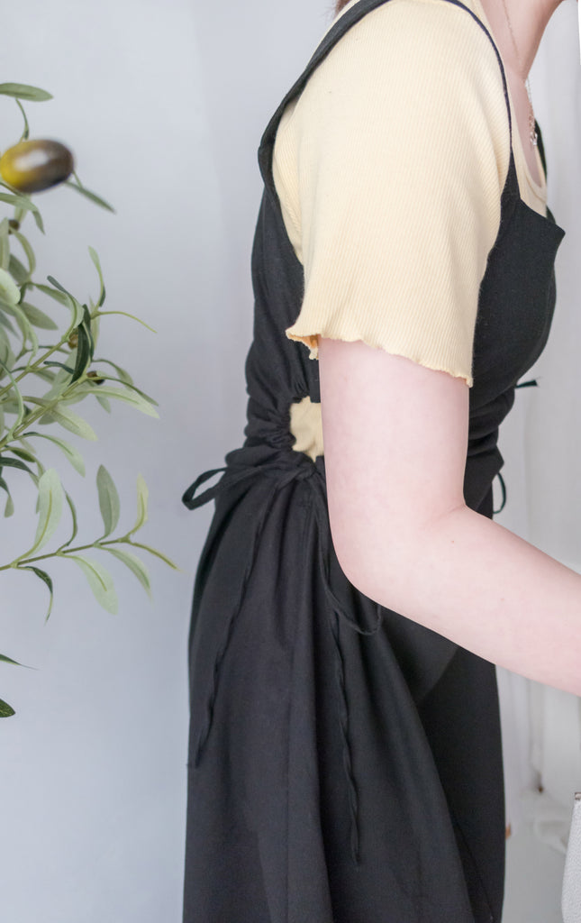 Side Knot 左右鏤空束帶修腰背心裙, Dress/ DS9230