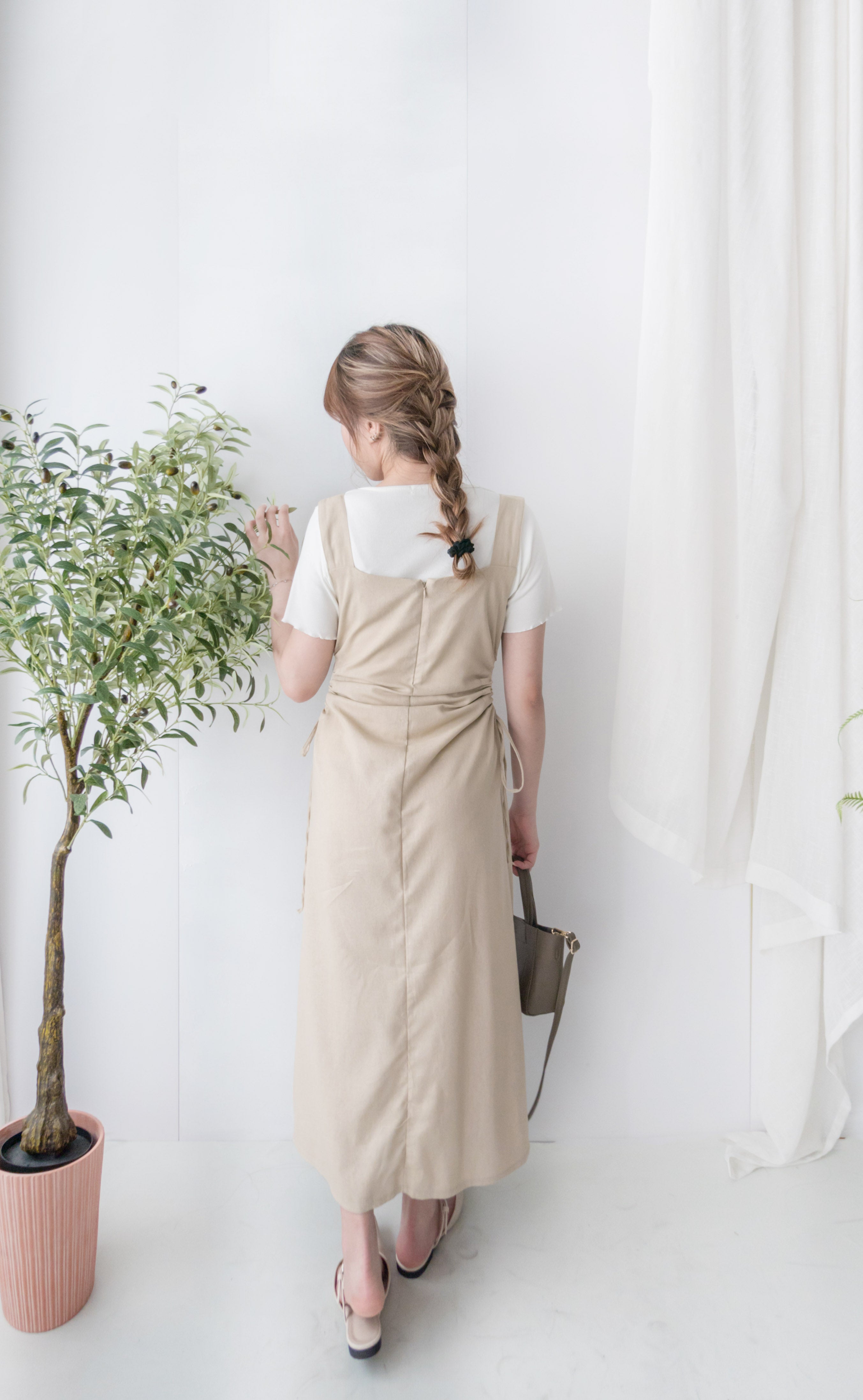 Side Knot 左右鏤空束帶修腰背心裙, Dress/ DS9230
