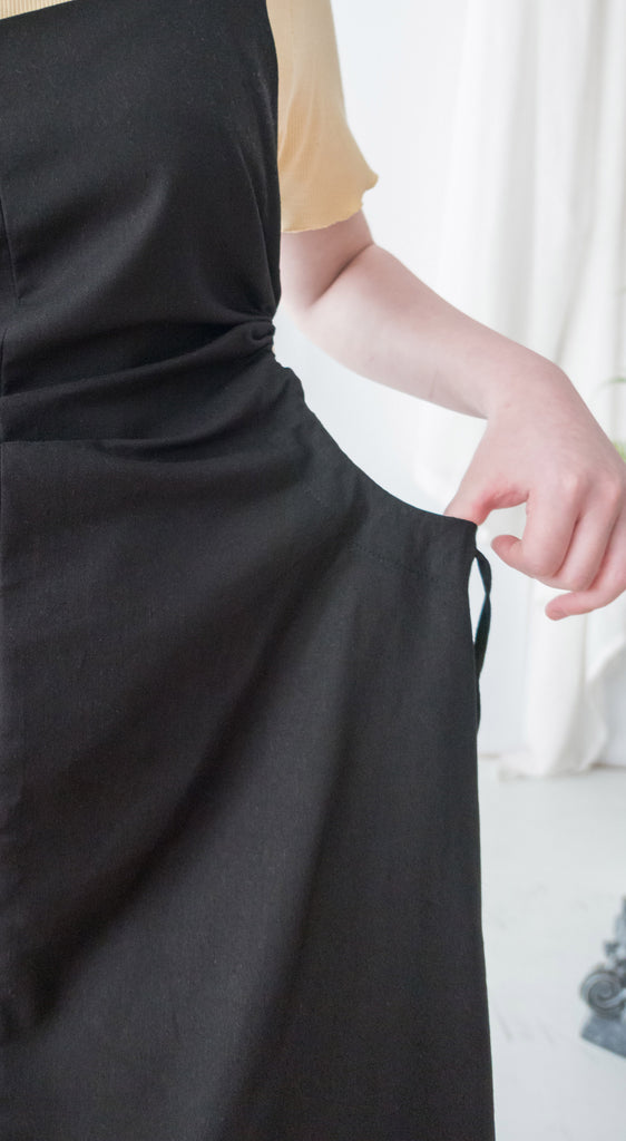Side Knot 左右鏤空束帶修腰背心裙, Dress/ DS9230