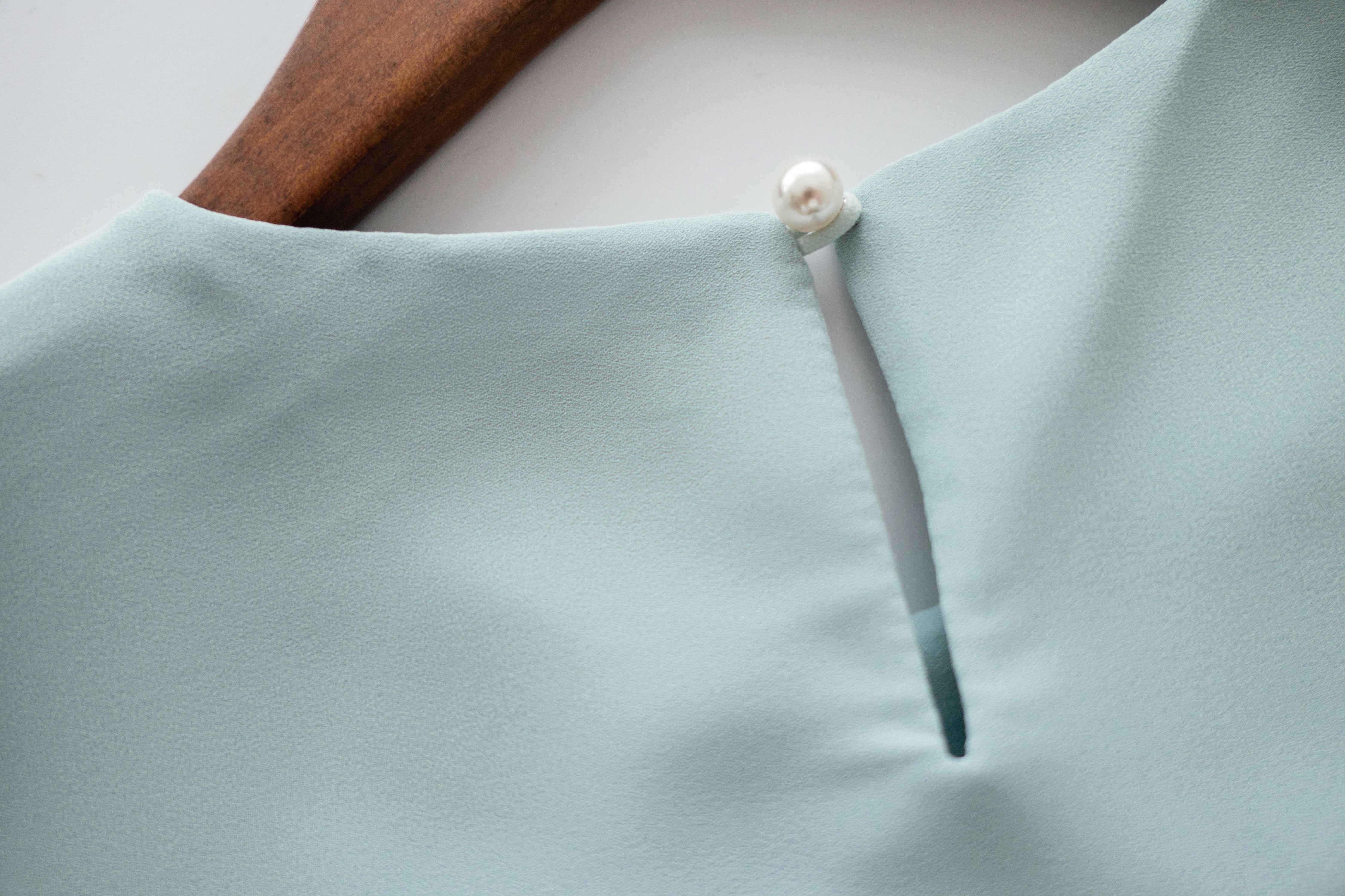 Pearl Collar 後珍珠雪紡領口微摺襯衫, Blouse/ BU8931 (Honeydew sold out)