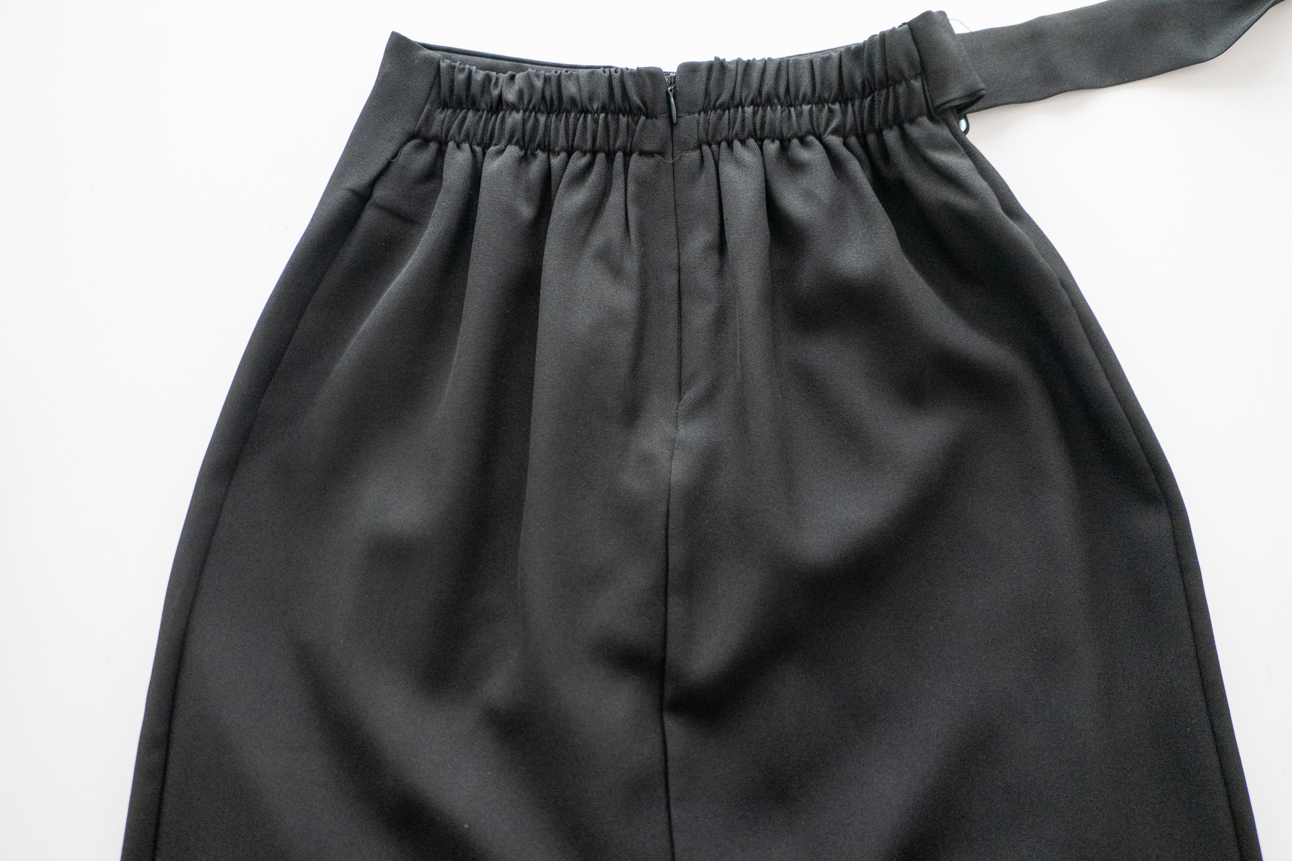 Side Buckle 不對稱交叉方扣半身裙, Skirt/ SK8707 (beige sold out)