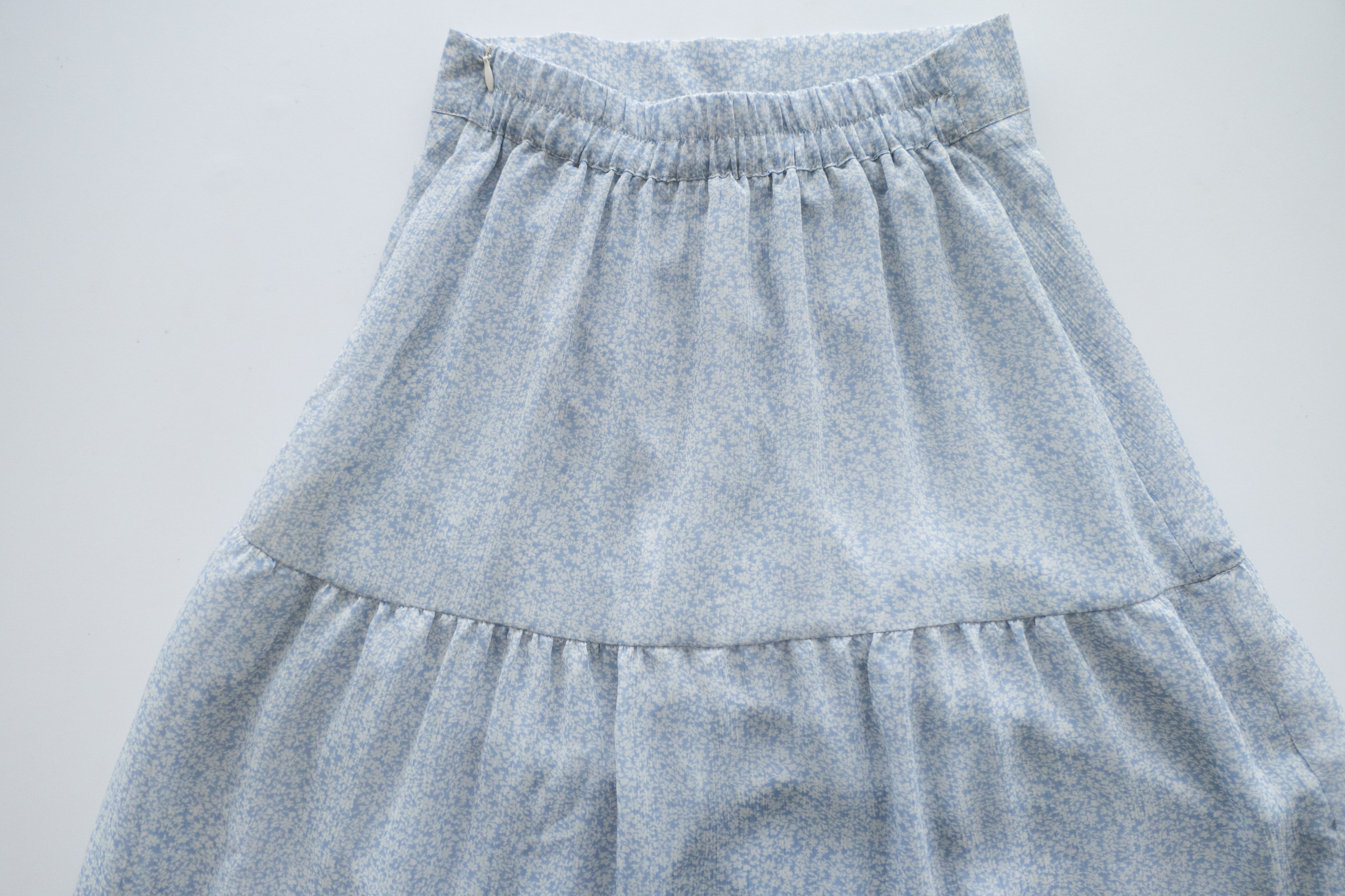Chiffon Floral 低調白花傘型魚尾修腰半身裙, Skirt/ SK8709