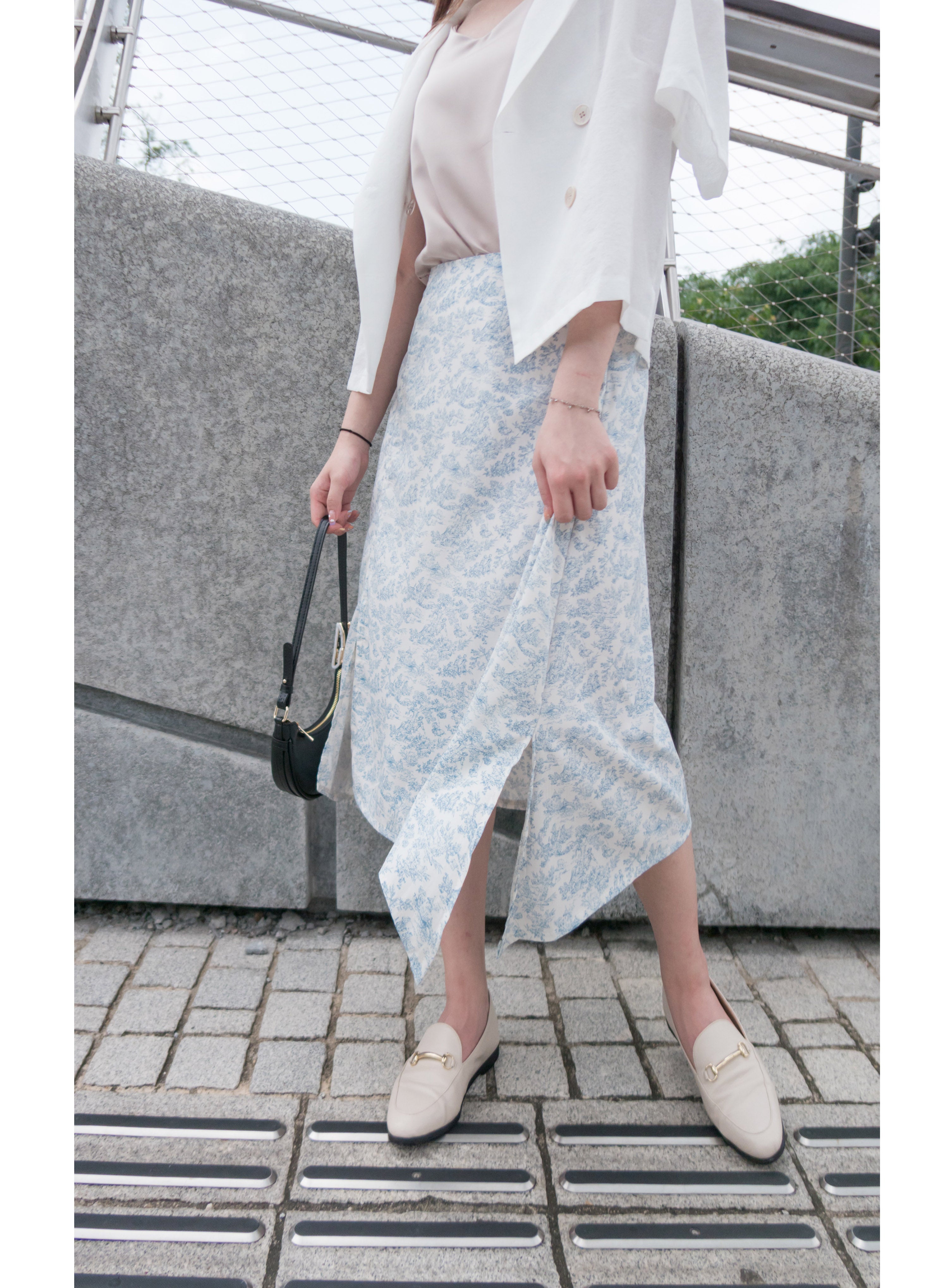 Light tone 淺色系線條印花不規則傘形, Skirt/ SK8700