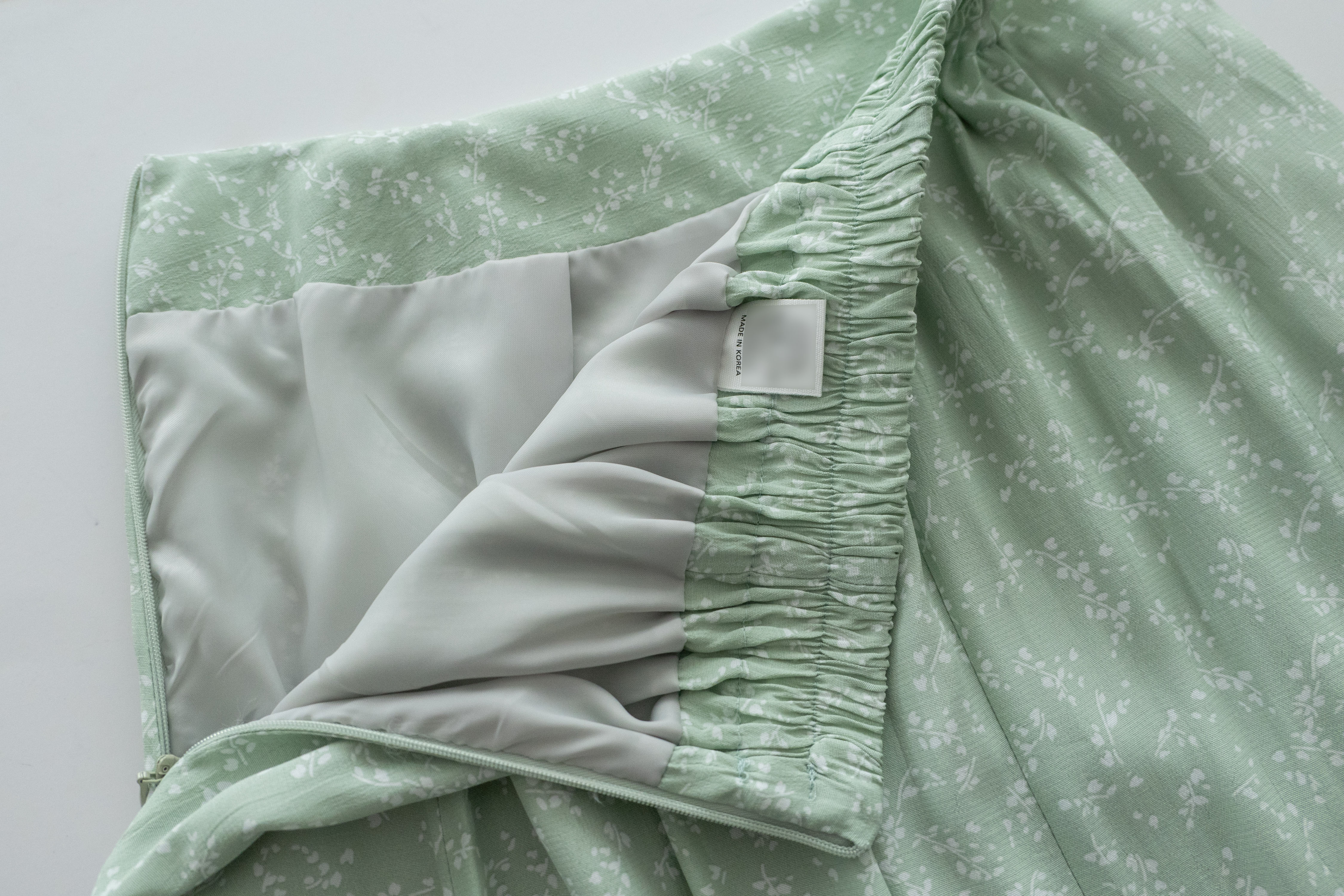 Shadow fishtail 影子印花輕盈日常魚尾裙擺, Skirt/ SK8714 (mint sold out)