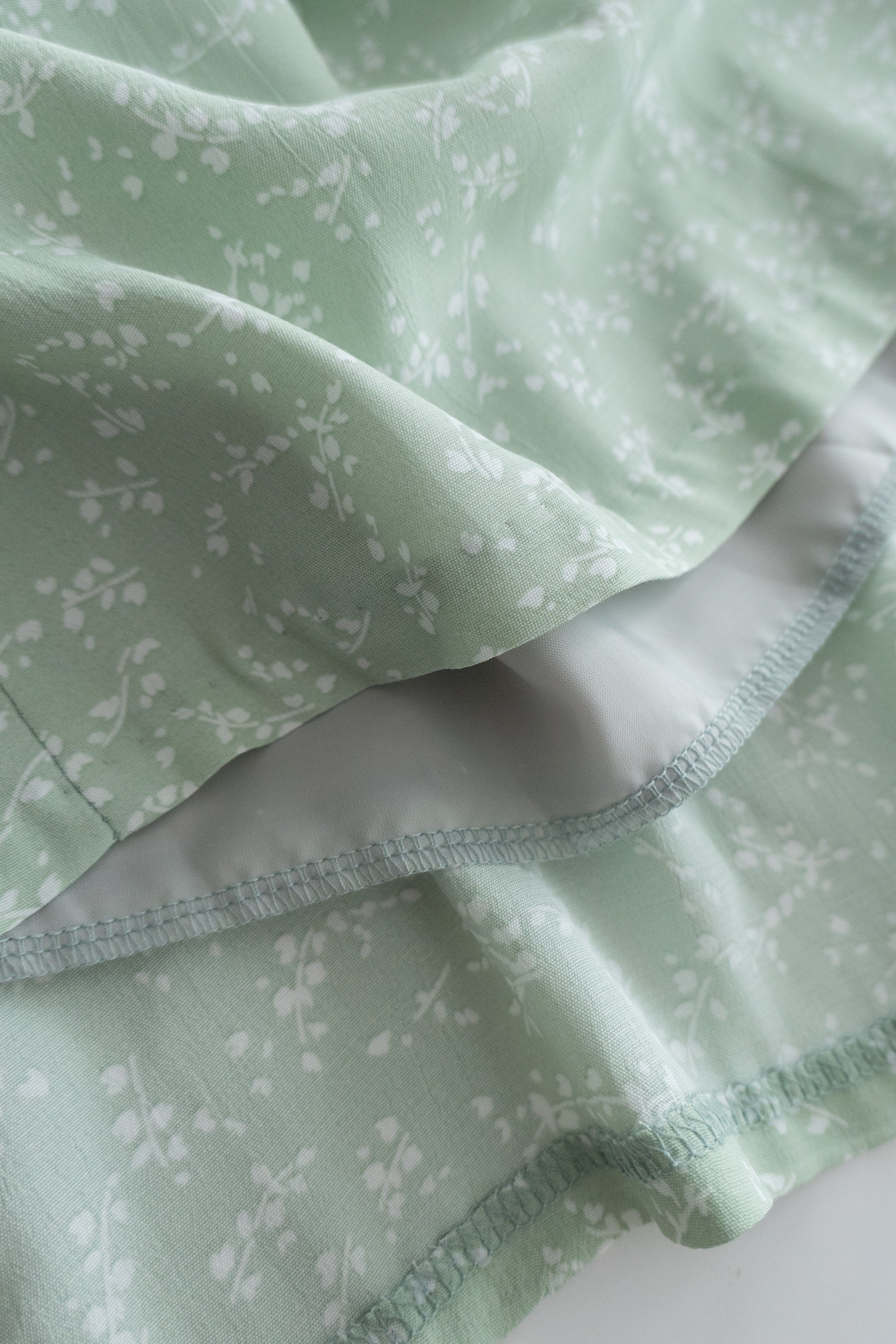 Shadow fishtail 影子印花輕盈日常魚尾裙擺, Skirt/ SK8714 (mint sold out)