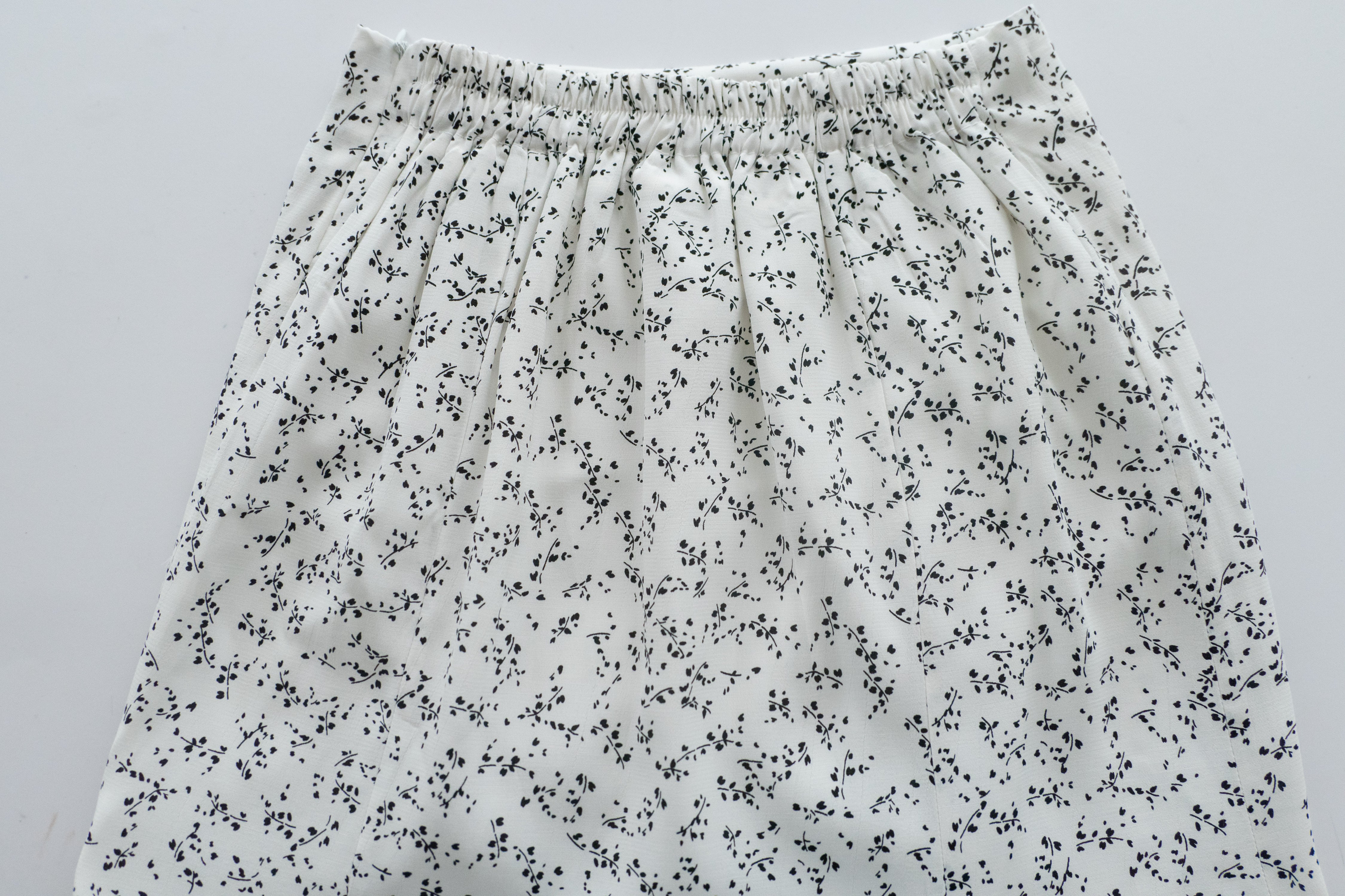 Shadow fishtail 影子印花輕盈日常魚尾裙擺, Skirt/ SK8714 (mint sold out)