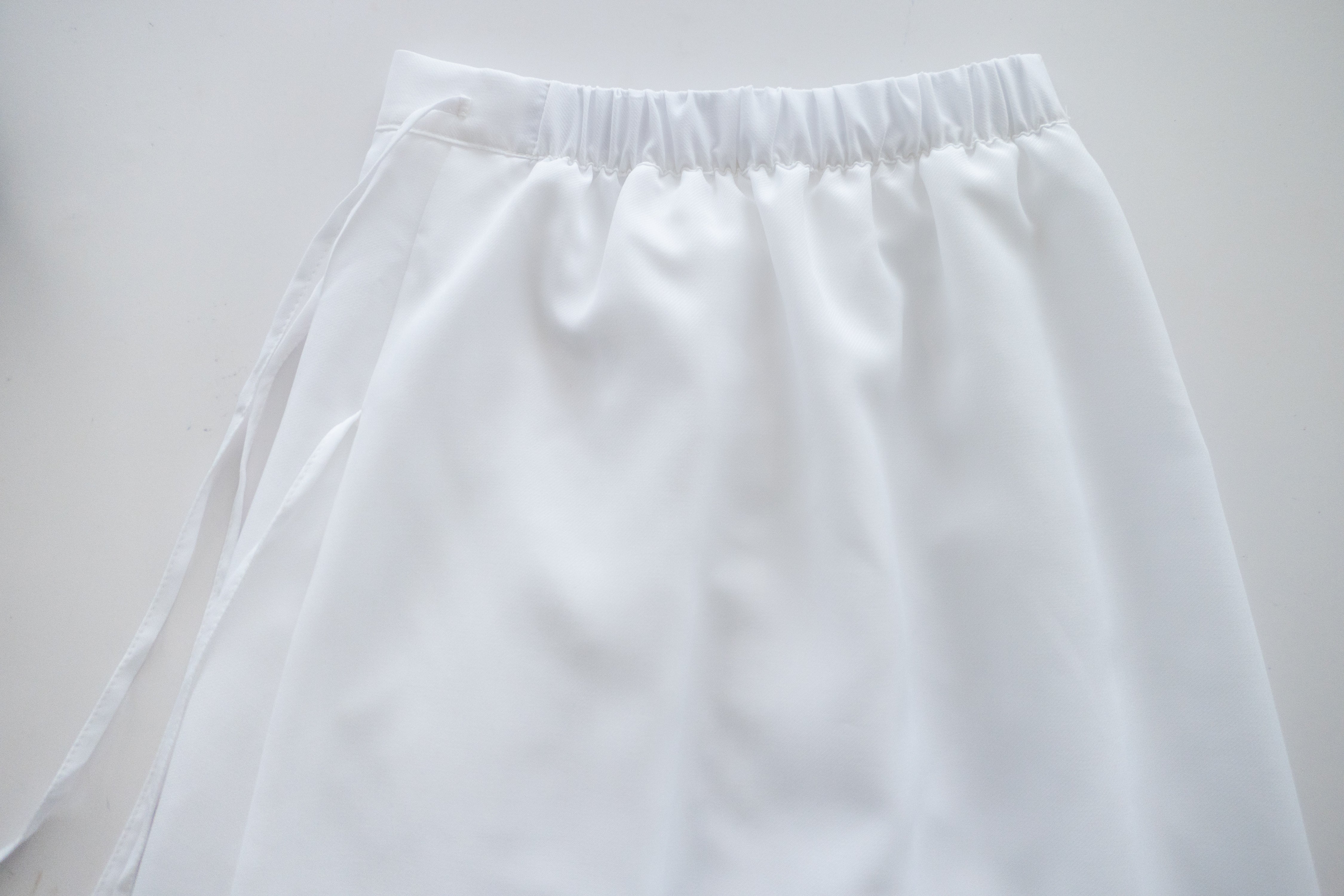 Ribbons Pleated 顯腰身內鈕扣質感雙蝴蝶結半身裙, Skirt/ SK8713