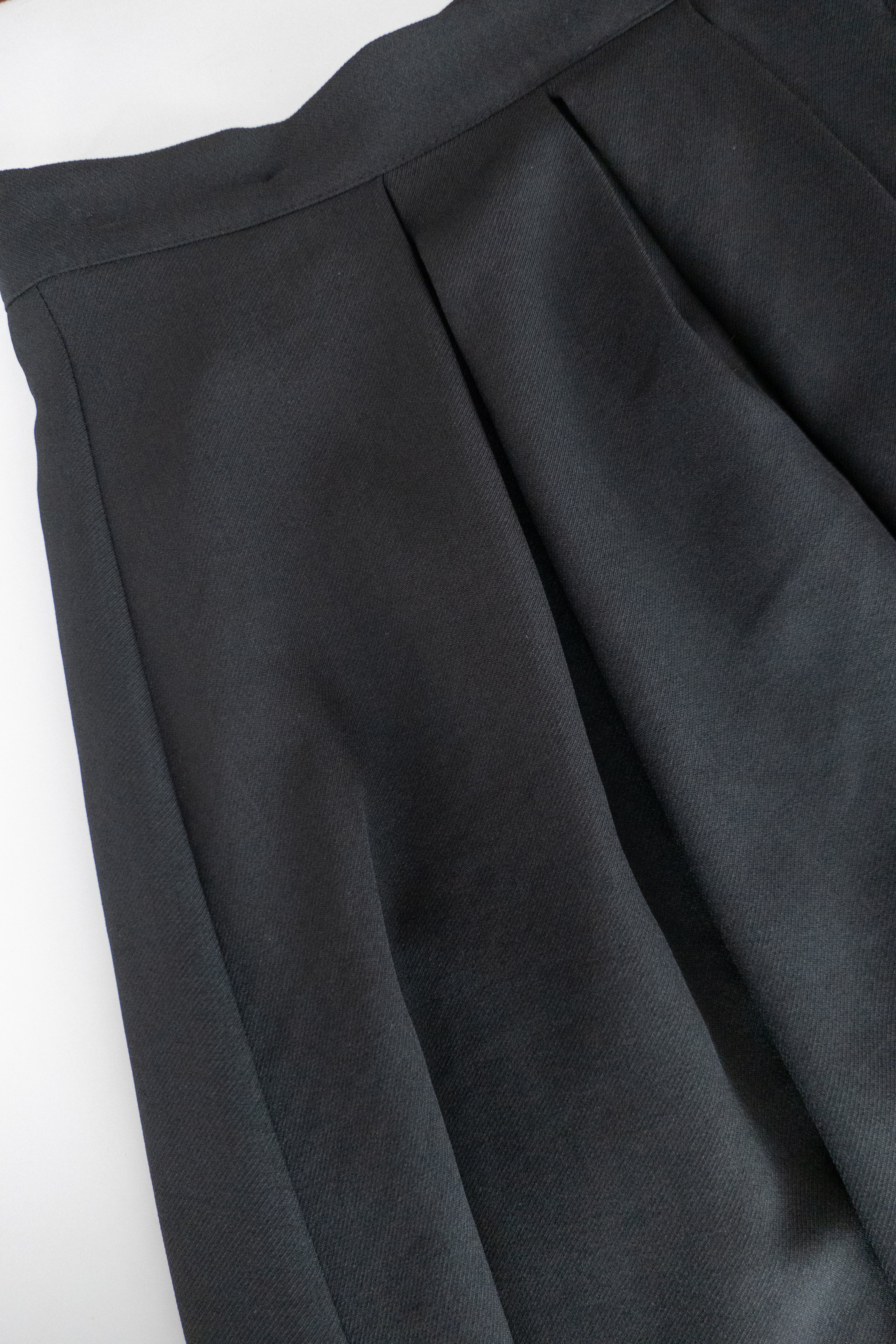 Ribbons Pleated 顯腰身內鈕扣質感雙蝴蝶結半身裙, Skirt/ SK8713