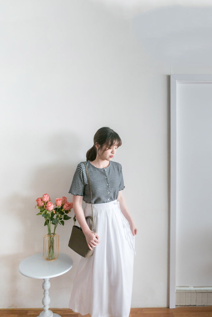 Ribbons Pleated 顯腰身內鈕扣質感雙蝴蝶結半身裙, Skirt/ SK8713
