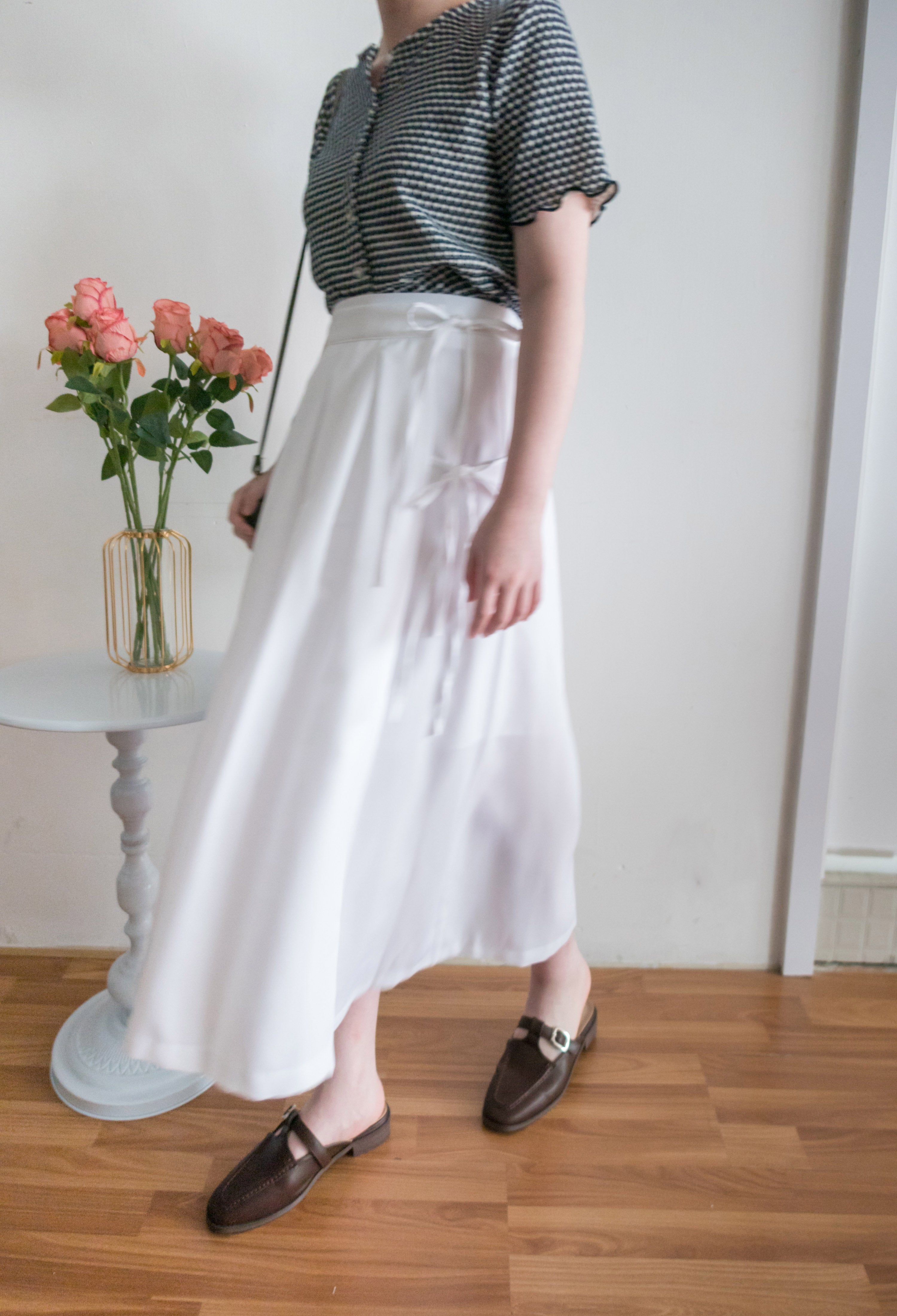 Ribbons Pleated 顯腰身內鈕扣質感雙蝴蝶結半身裙, Skirt/ SK8713