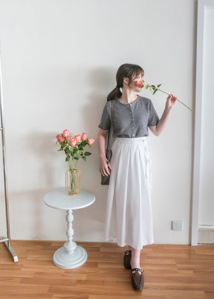 Ribbons Pleated 顯腰身內鈕扣質感雙蝴蝶結半身裙, Skirt/ SK8713