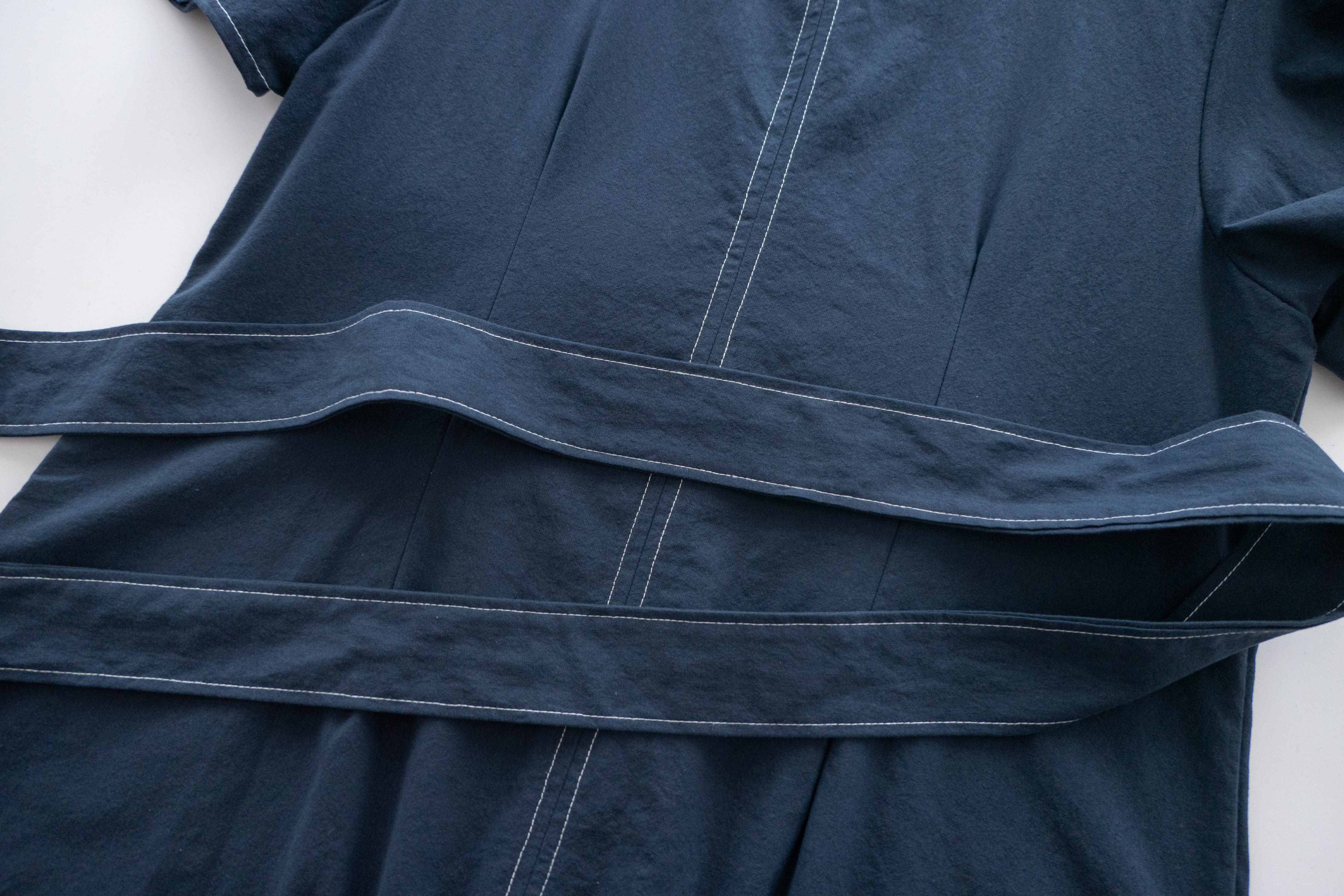 Navy Belle 沿邊車線腰身車褶顯瘦連身裙, Dress/ DS9265 (Navy Sold Out)