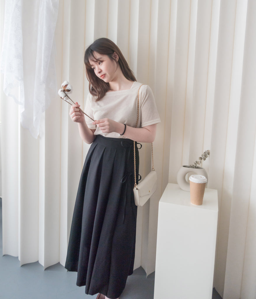 Ribbons Pleated 顯腰身內鈕扣質感雙蝴蝶結半身裙, Skirt/ SK8713