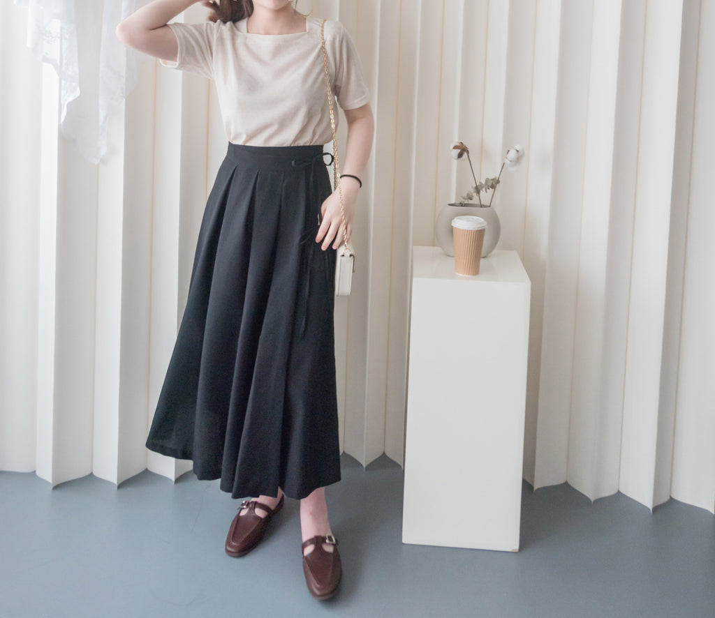 Ribbons Pleated 顯腰身內鈕扣質感雙蝴蝶結半身裙, Skirt/ SK8713