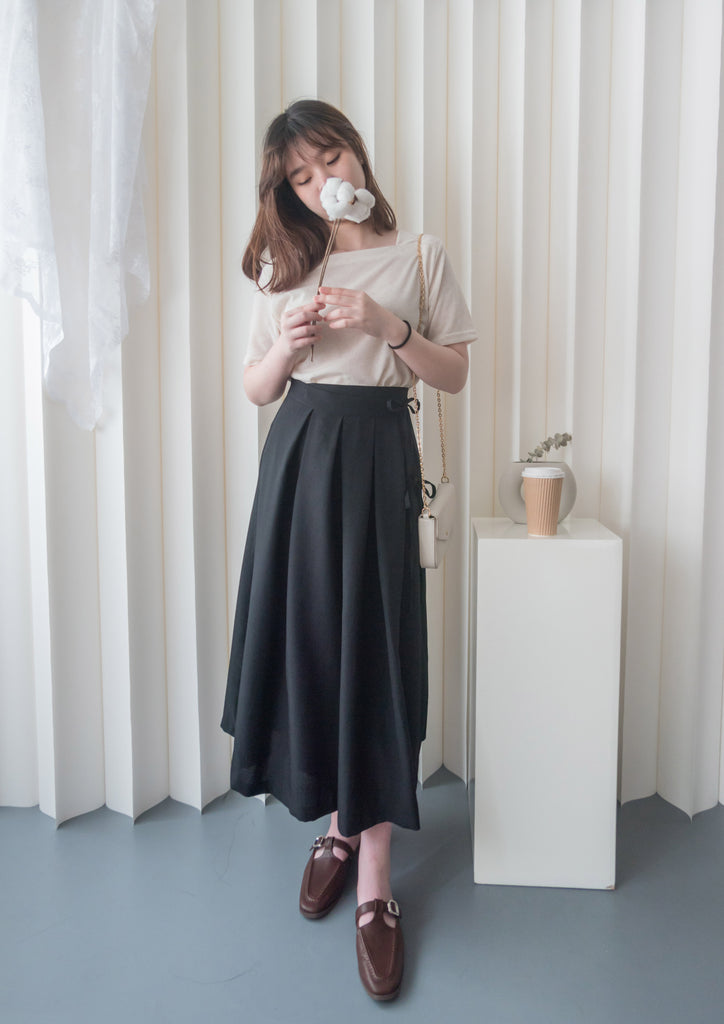 Ribbons Pleated 顯腰身內鈕扣質感雙蝴蝶結半身裙, Skirt/ SK8713
