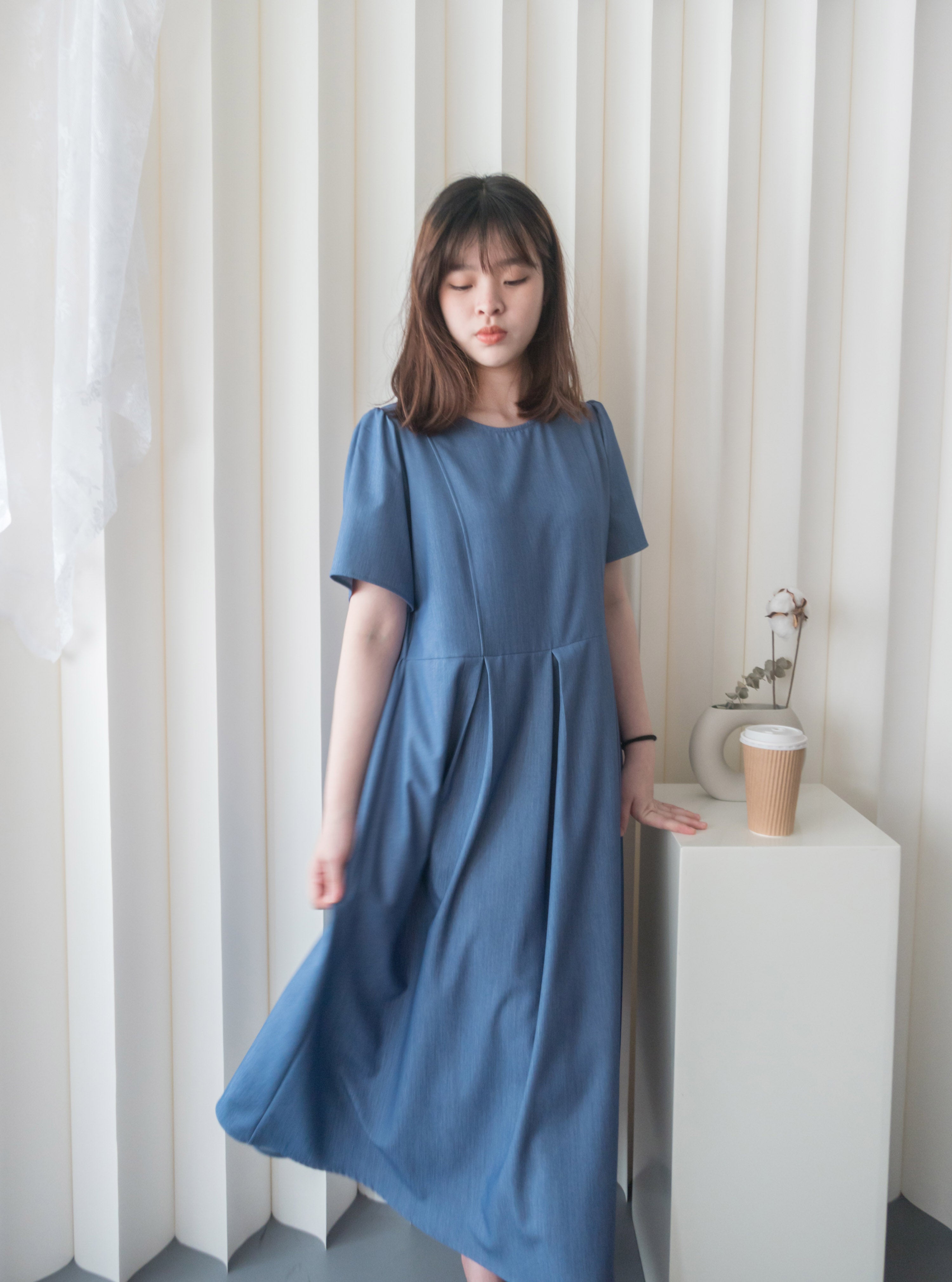 Denim 輕盈牛仔正反兩穿腰間車褶連身裙, Dress/ DS9225