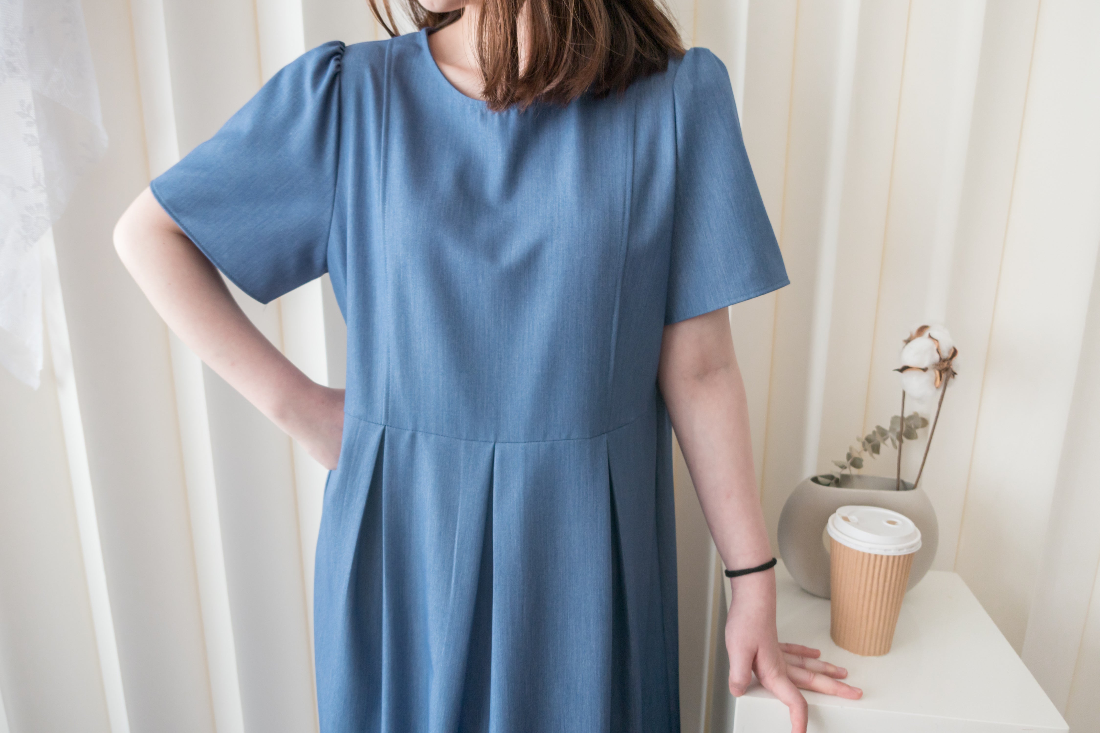 Denim 輕盈牛仔正反兩穿腰間車褶連身裙, Dress/ DS9225