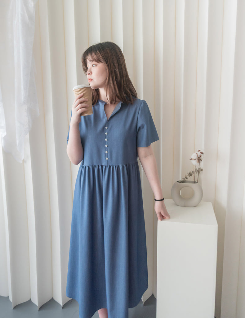 Denim 輕盈牛仔正反兩穿腰間車褶連身裙, Dress/ DS9225
