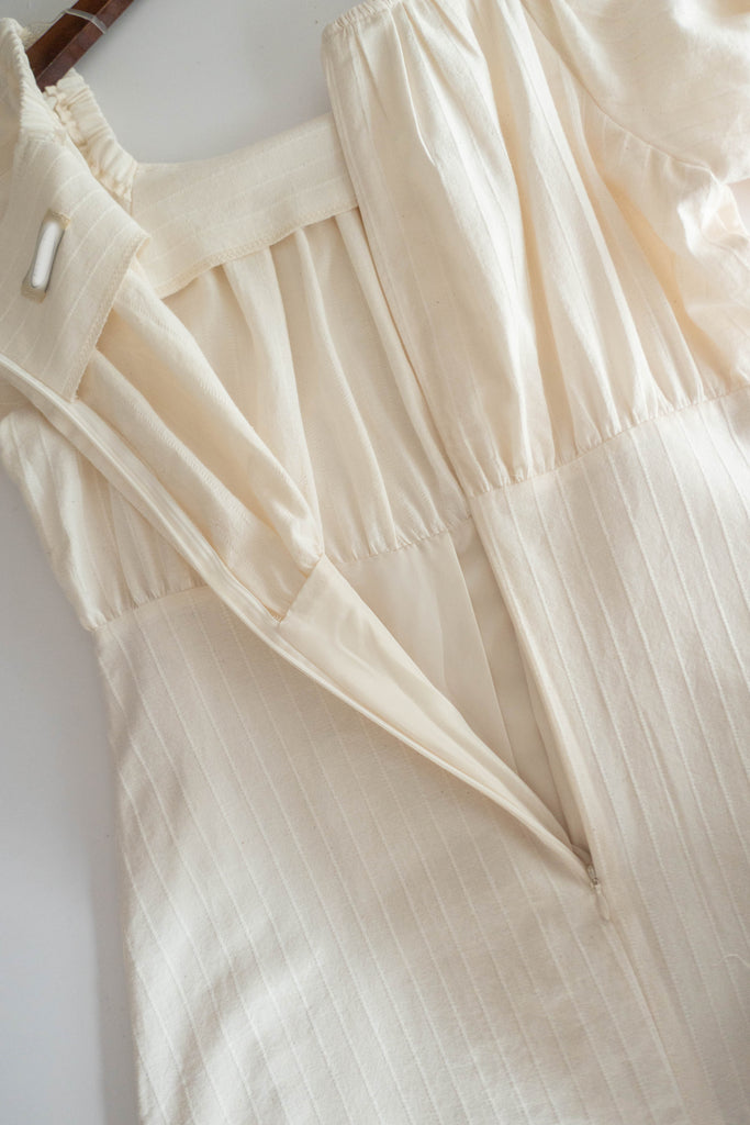 Ivory 復古優雅平領不貼直身條紋連身裙, Dress/ DS9262