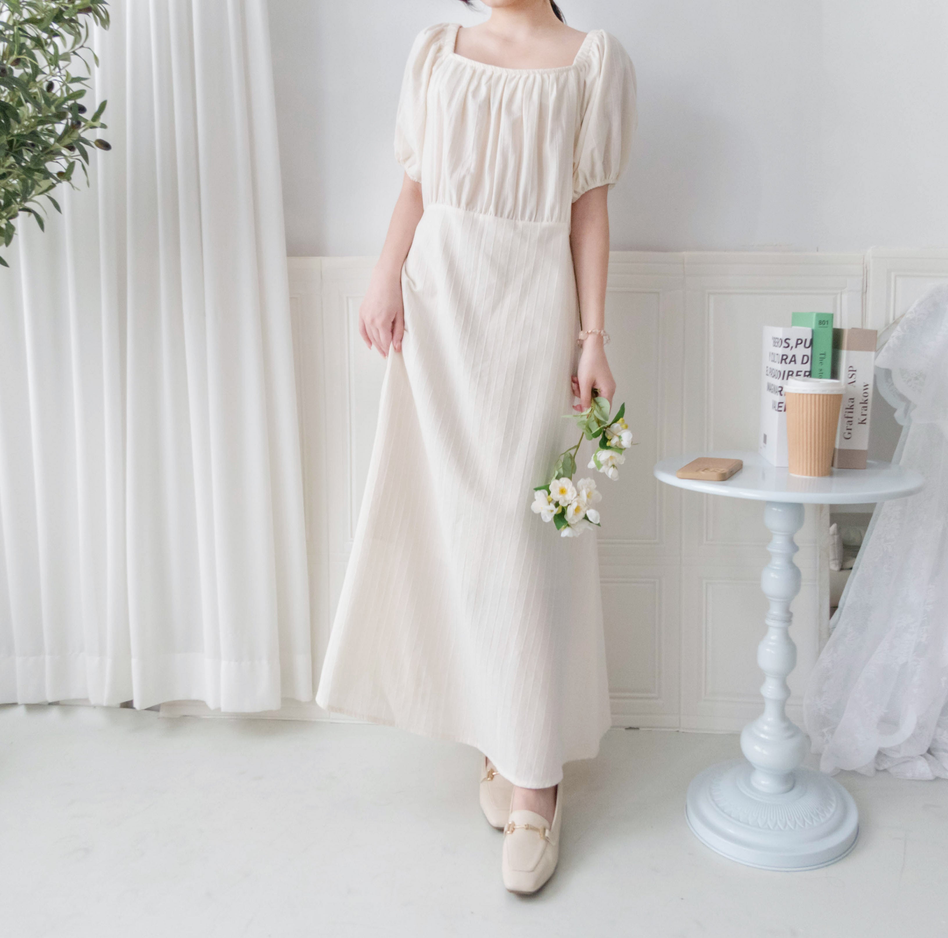 Ivory 復古優雅平領不貼直身條紋連身裙, Dress/ DS9262