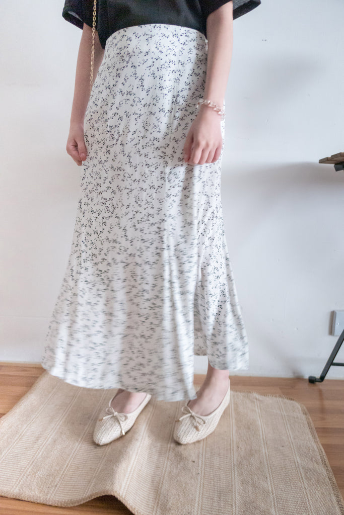 Shadow fishtail 影子印花輕盈日常魚尾裙擺, Skirt/ SK8714 (mint sold out)