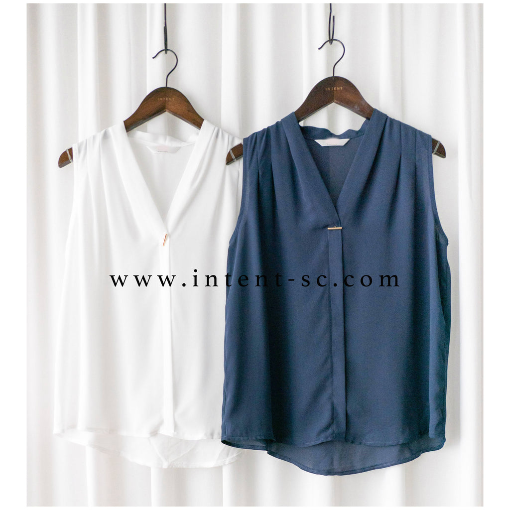 Fine Gold 簡約知性車褶領金屬飾物雪紡, Blouse/ BU8951