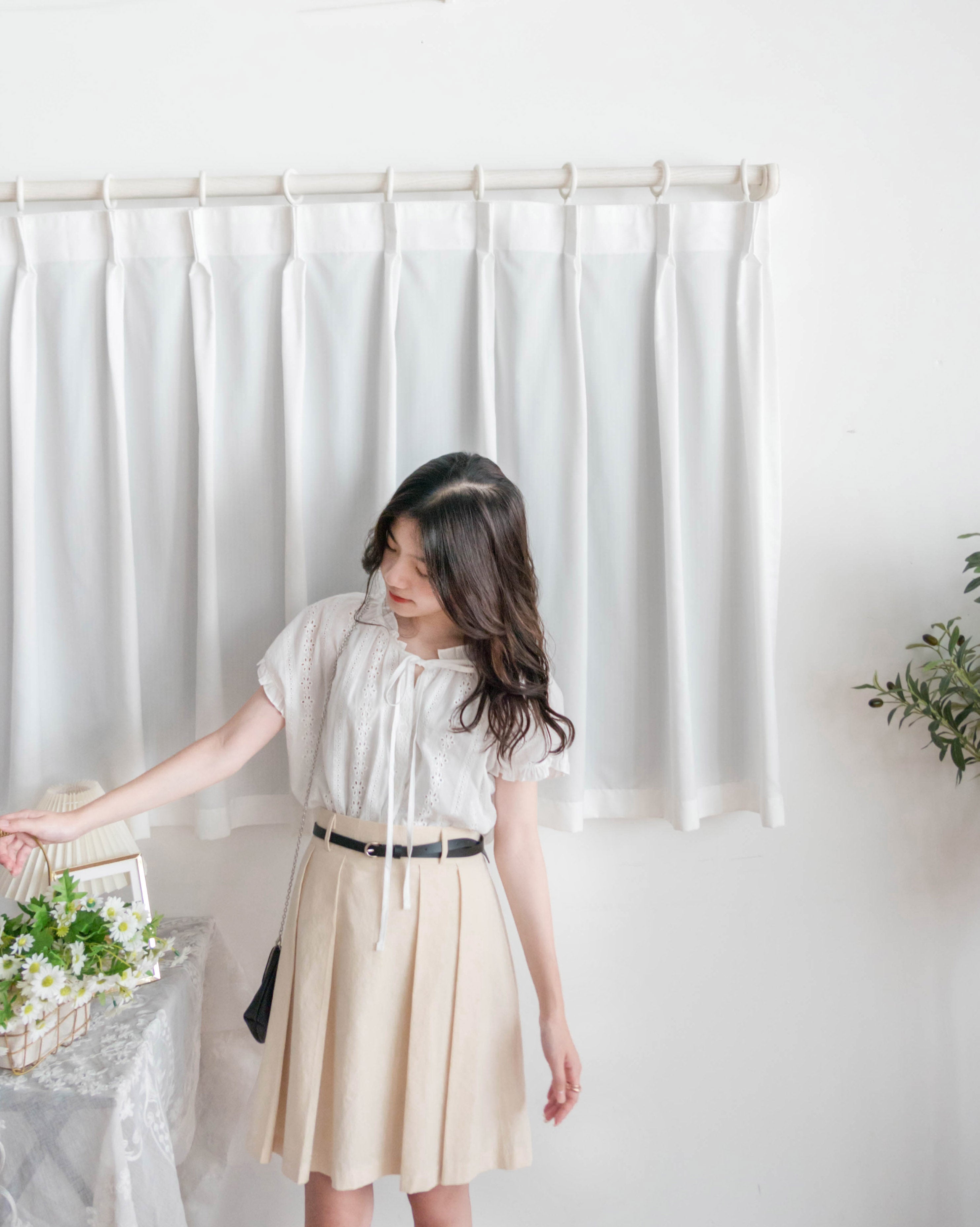 Beige Pleated 杏色腰帶後橡筋百褶修身A字裙, Skirt/ SK8723