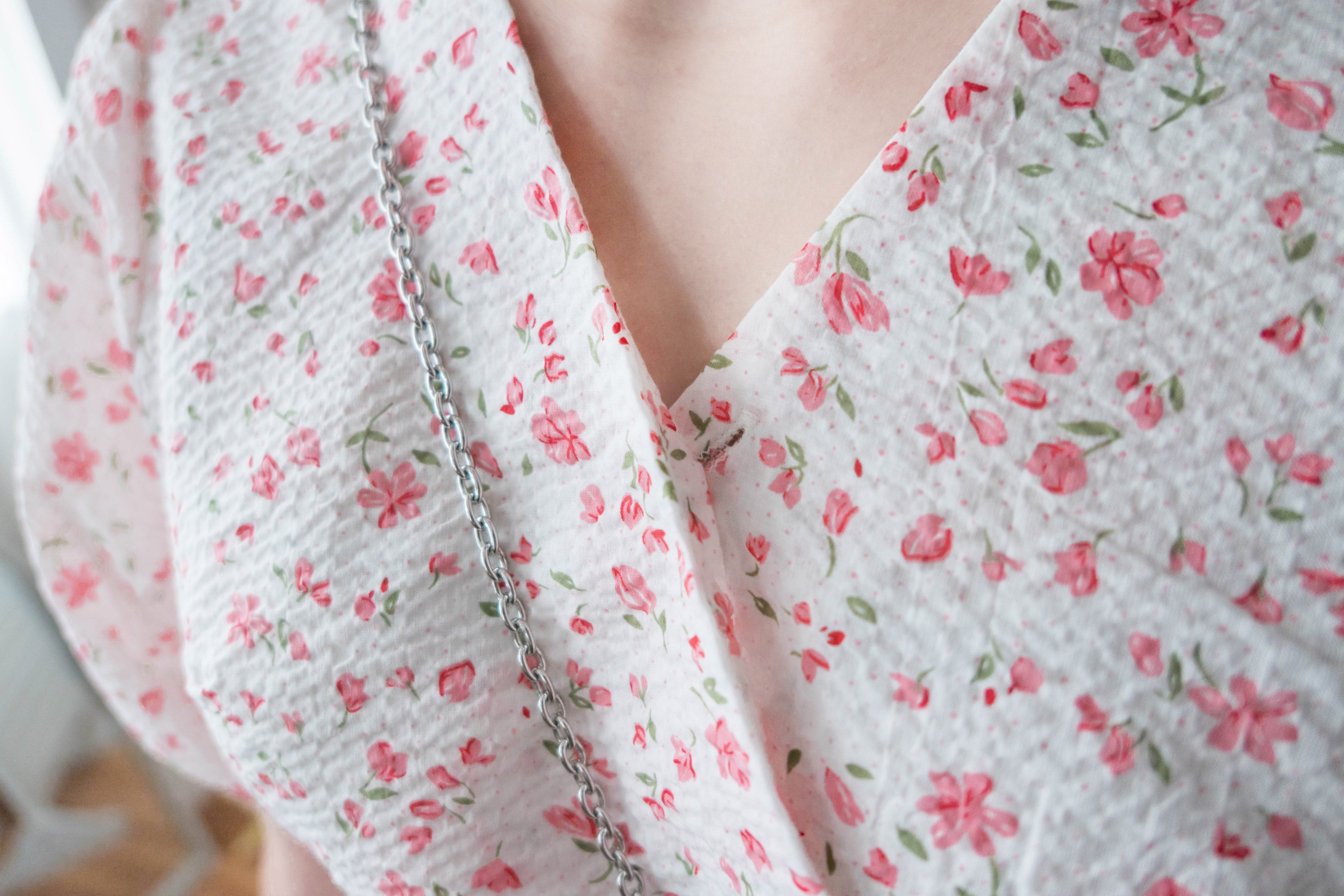 Cherry Sakura 浪漫櫻花點點疊領修腰, Blouse/ BU8958