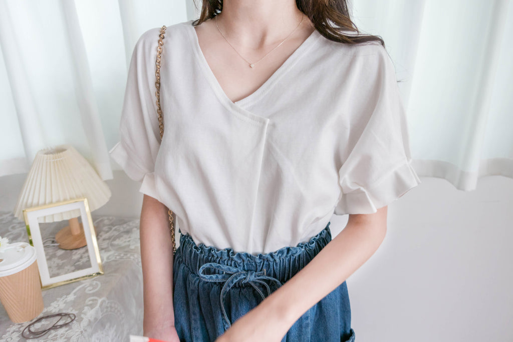 Pin Sleeve 棉質交疊V領花花袖上衣, Top/ BU8960 (white sold out)
