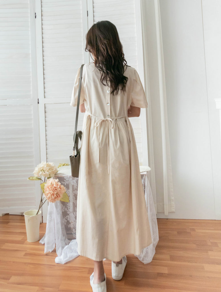 Beige 優雅隨性方領後背單排鈕扣, Dress/ DS9308