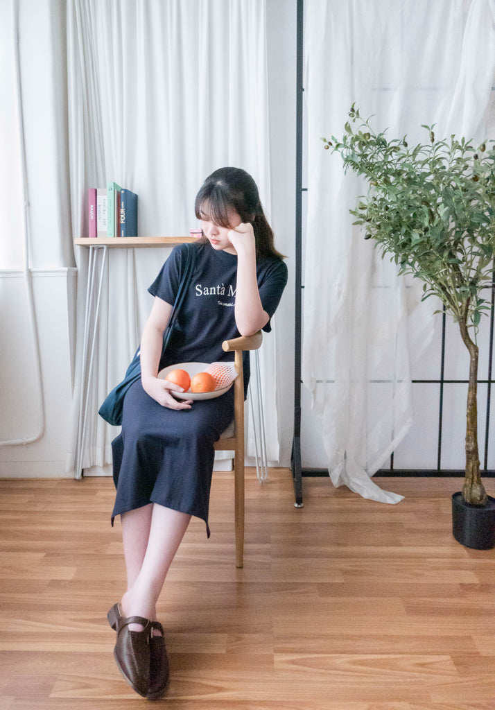 Monica Tee 簡約棉質文字寬鬆開叉長裙, Dress/ DS9307