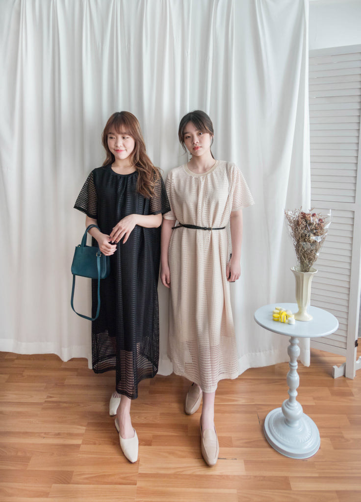 (售完即止款) Hollow 鏤空格仔設計連身長裙(連裡布), Dress/ DS9320 (black sold out)