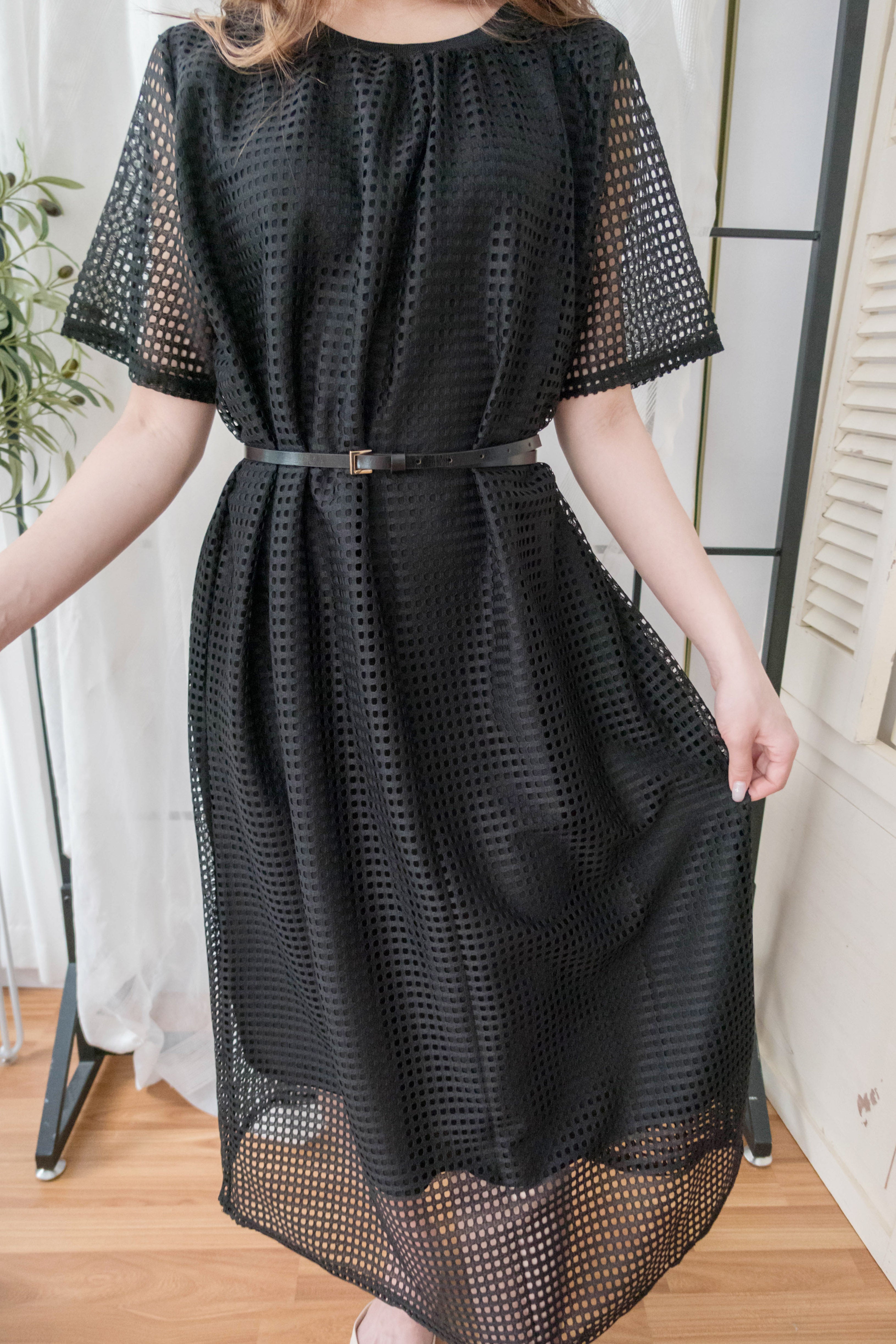 (售完即止款) Hollow 鏤空格仔設計連身長裙(連裡布), Dress/ DS9320 (black sold out)