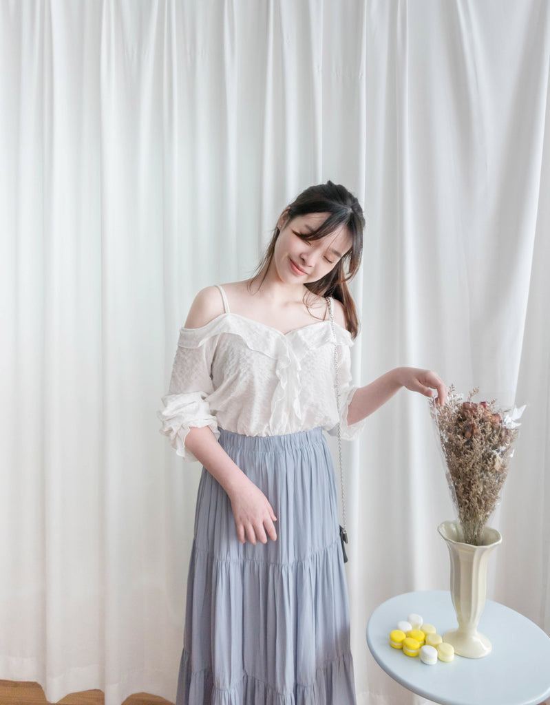 Ruffle Lady 荷葉邊仙氣短帶露肩上衣 ,Blouse/ BU8962 (lightblue sold out)