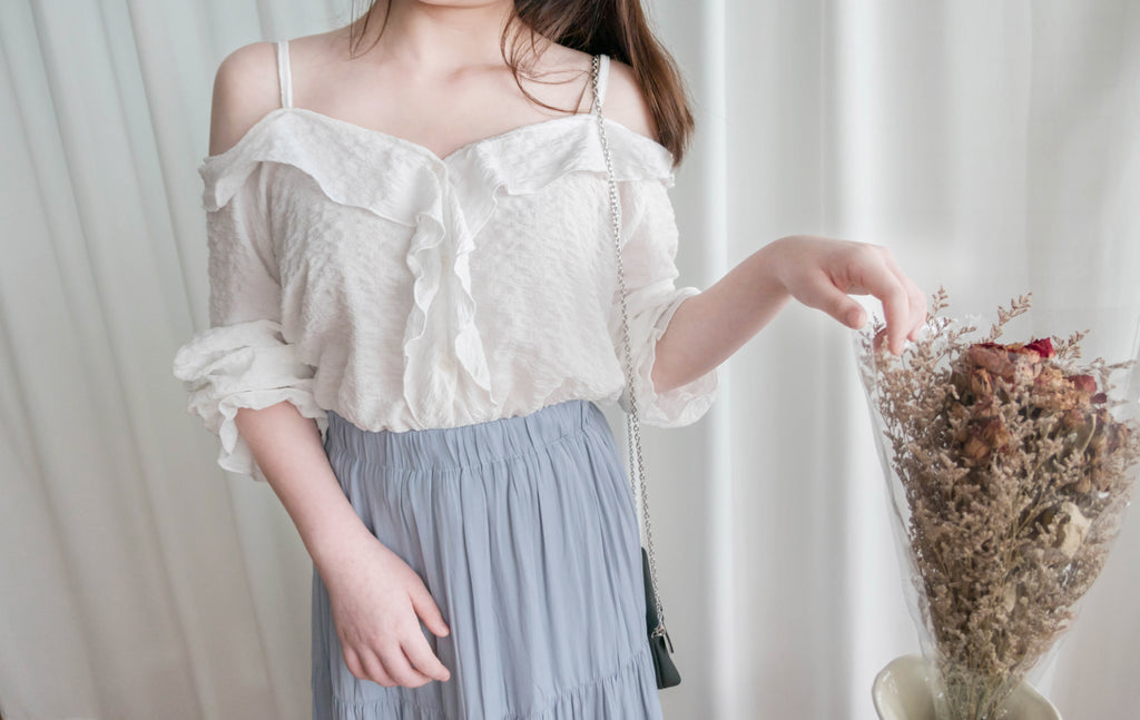 Ruffle Lady 荷葉邊仙氣短帶露肩上衣 ,Blouse/ BU8962 (lightblue sold out)