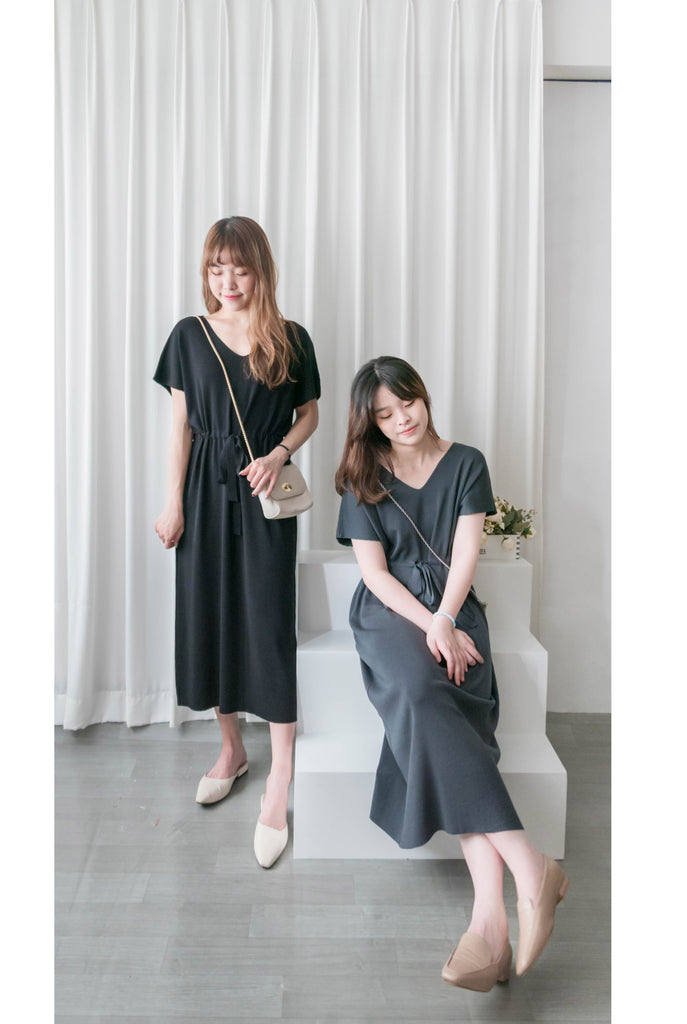 (售完即止款) Knit V領線料彈性氣質修腰溫柔連身裙, Dress/ DS9322 (Steelblue sold out)