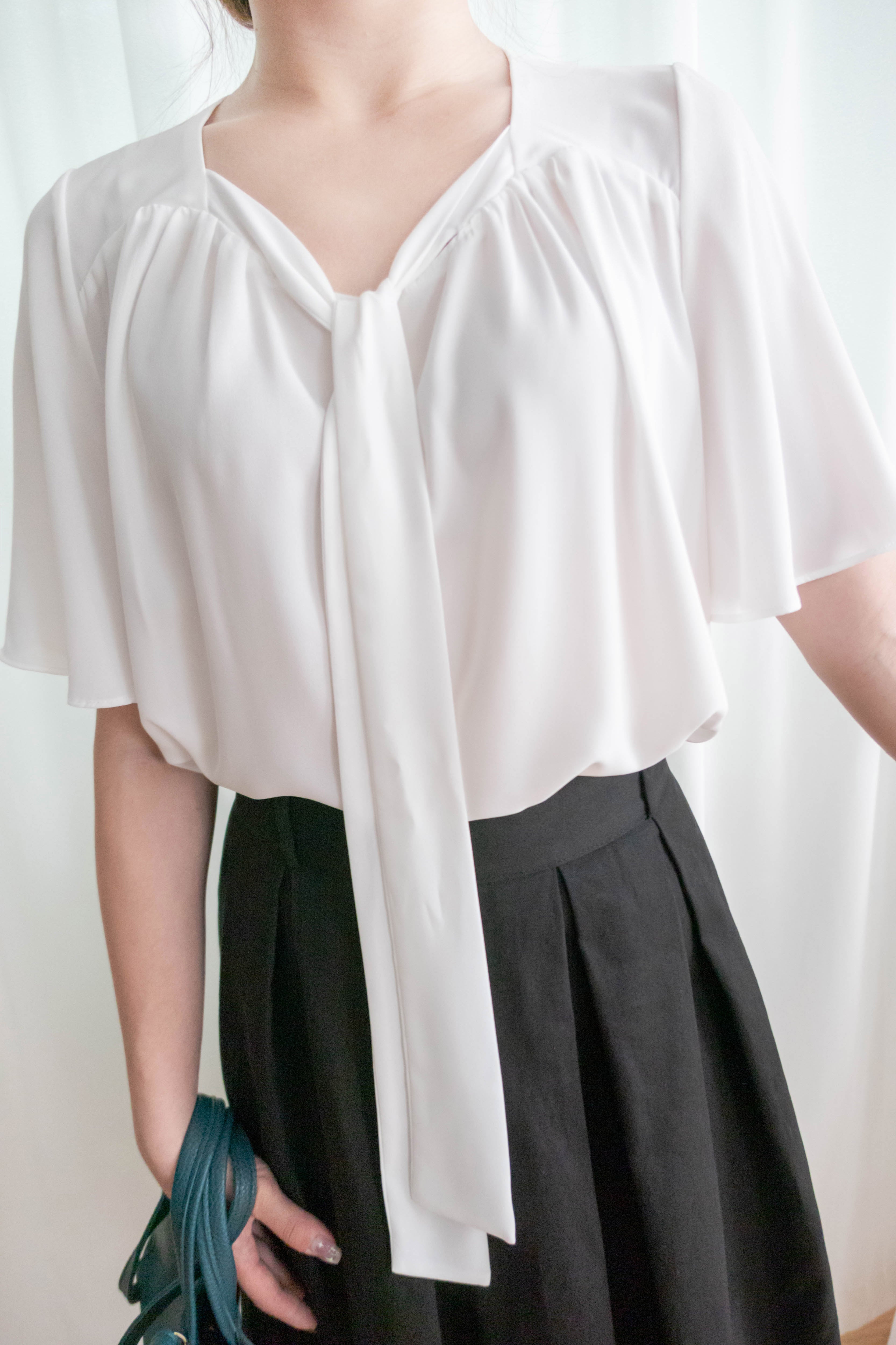 Square Ribbon 雪紡方領絲帶傘袖, Blouse/ BU8964