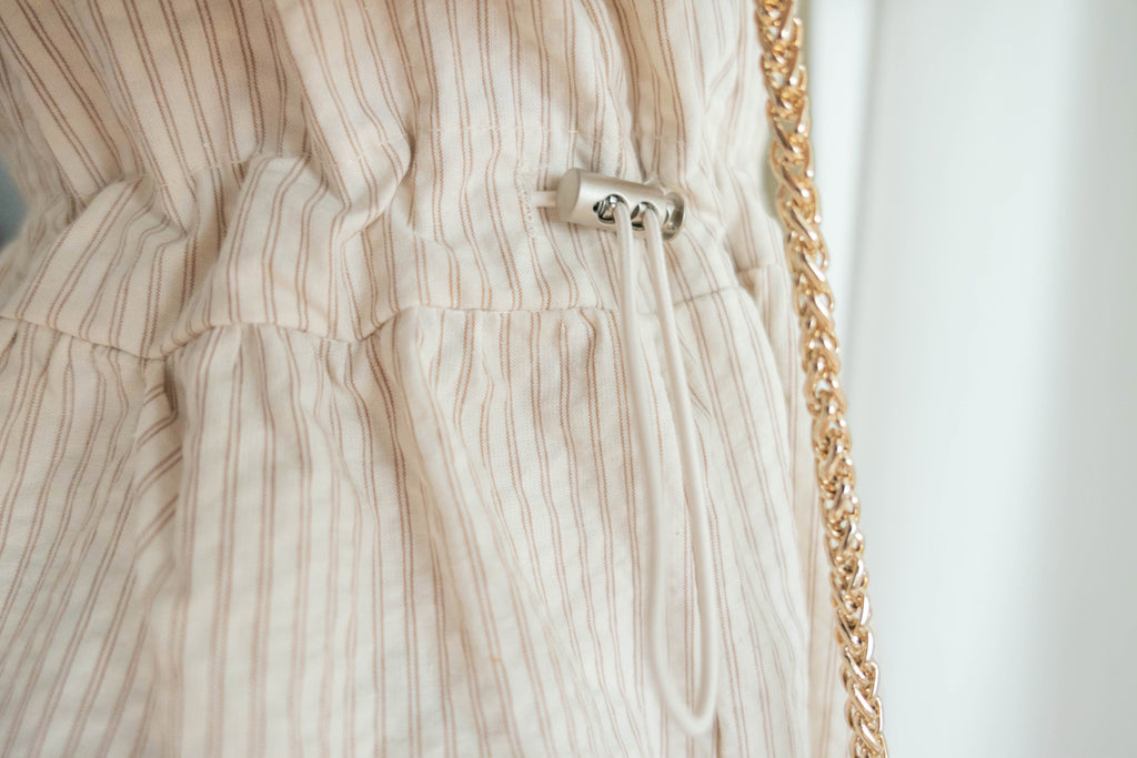 Beige Stripe 杏色淺條紋溫柔感修腰連身裙, Dress/ DS9315