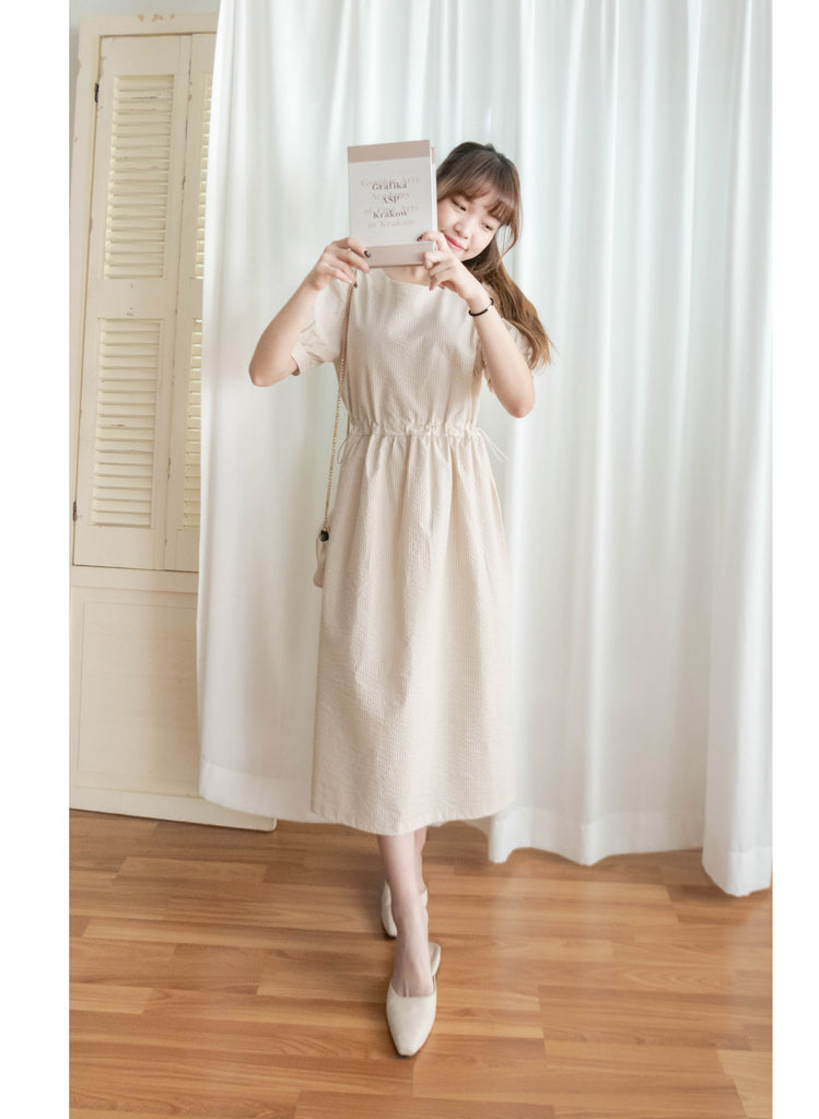 Beige Stripe 杏色淺條紋溫柔感修腰連身裙, Dress/ DS9315
