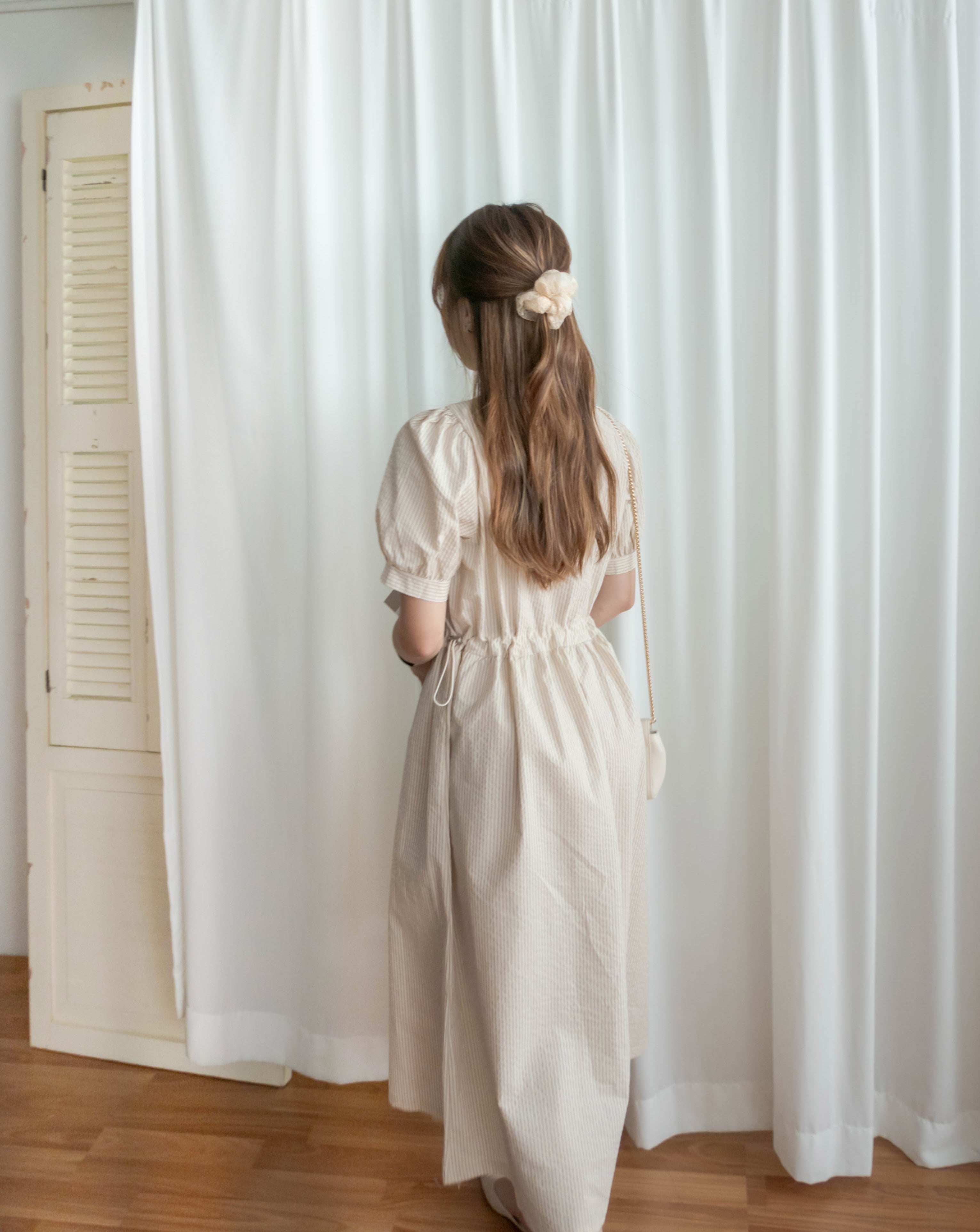 Beige Stripe 杏色淺條紋溫柔感修腰連身裙, Dress/ DS9315