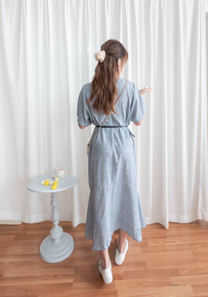 !𝕃𝔸𝕊𝕋 𝔽𝔼𝕎! Babybreath 藍色滿天星印花寬鬆魚尾連身裙, Dress/ DS9318