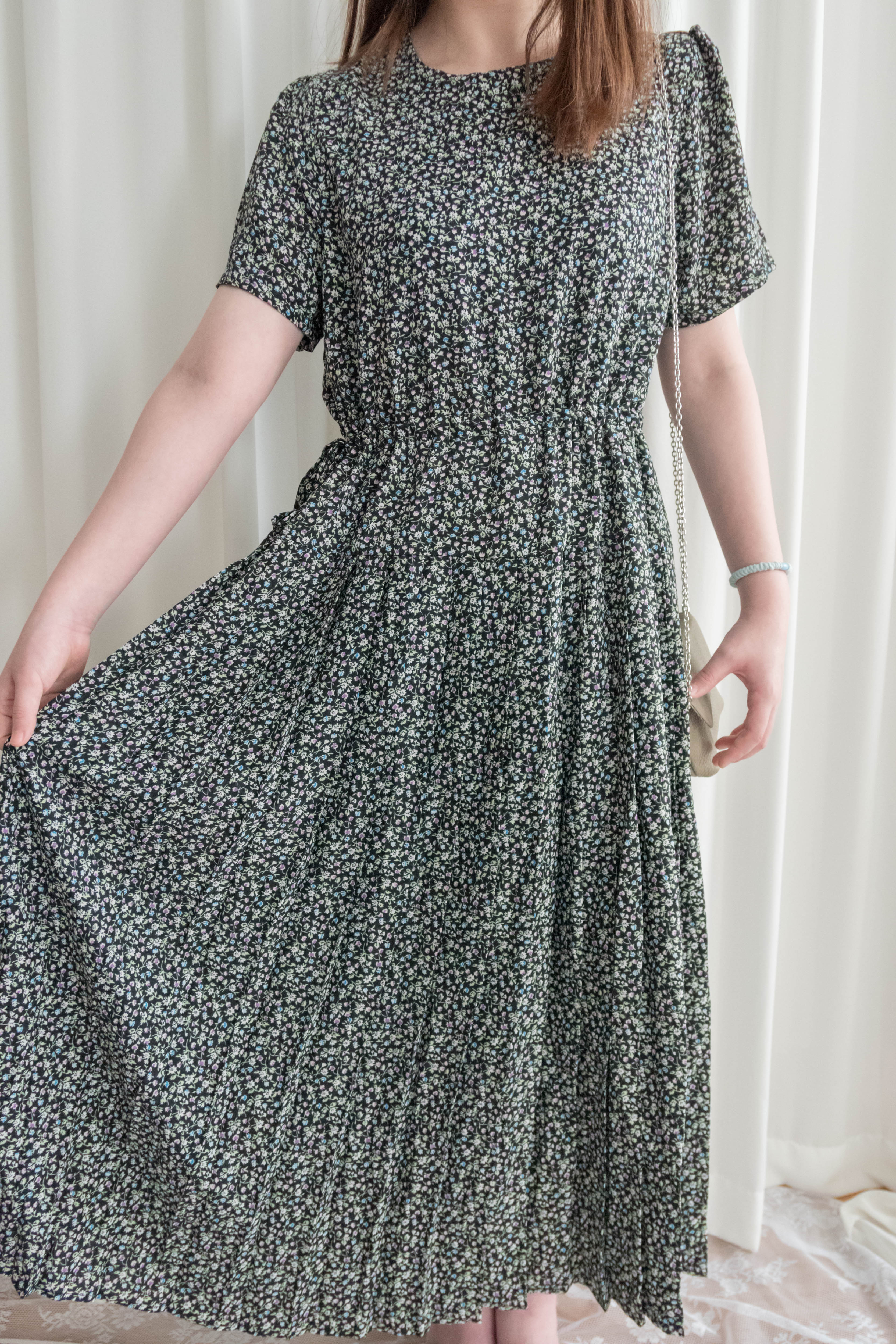 Blackberry 黑梅子彩花側蝴蝶腰下百褶傘裙, Dress/ DS9319