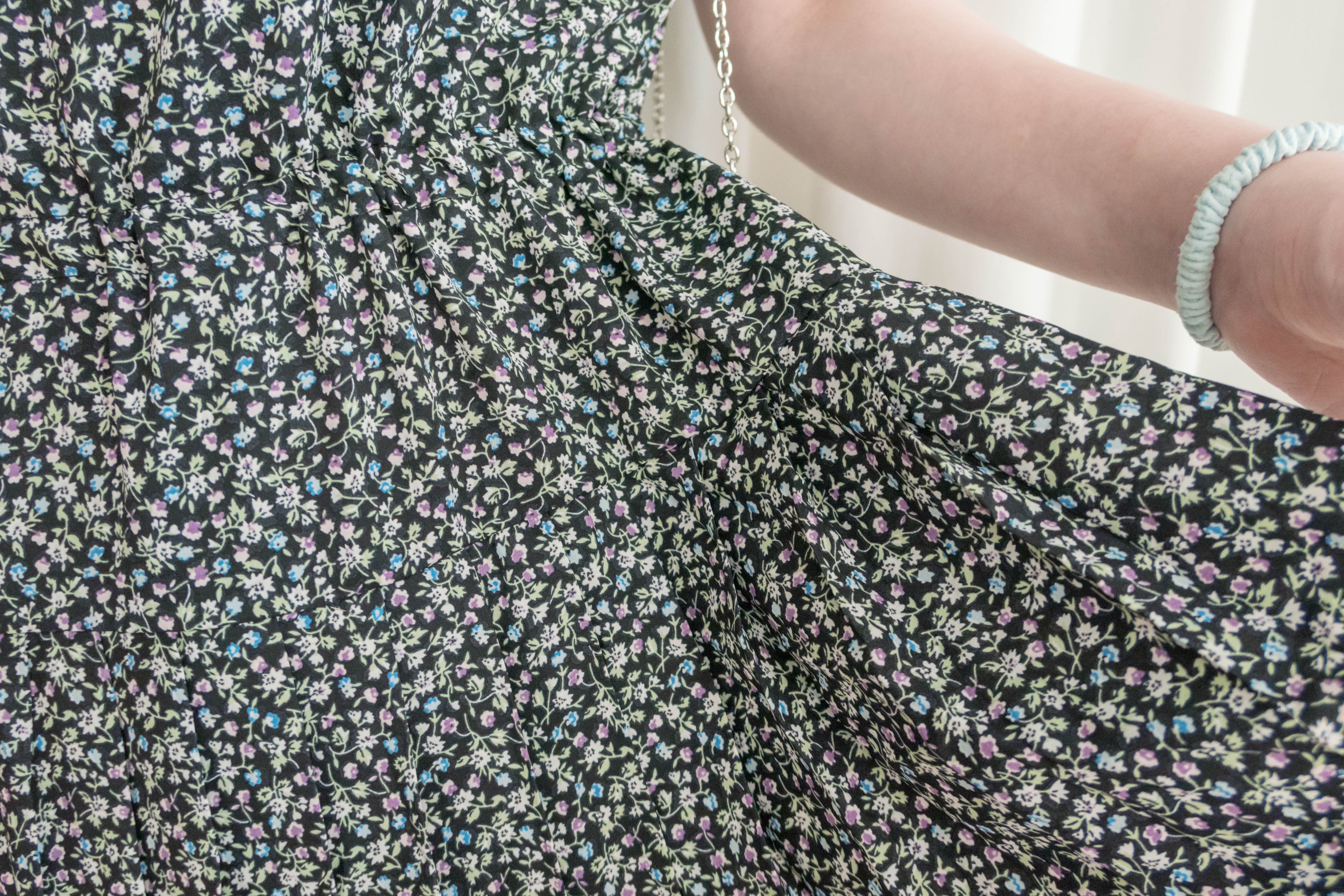 Blackberry 黑梅子彩花側蝴蝶腰下百褶傘裙, Dress/ DS9319